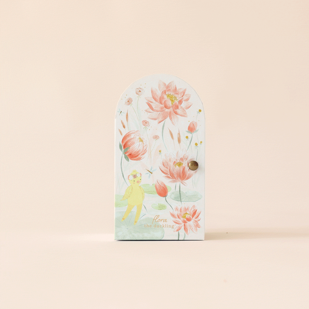 Tiny Flora the duckling (white)