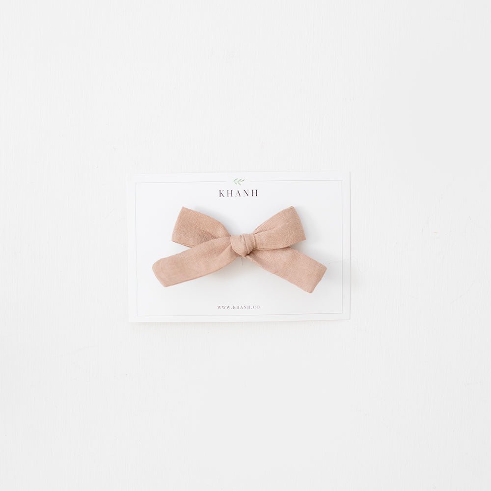 Appleblossom | Medium Hand - Tied Bow