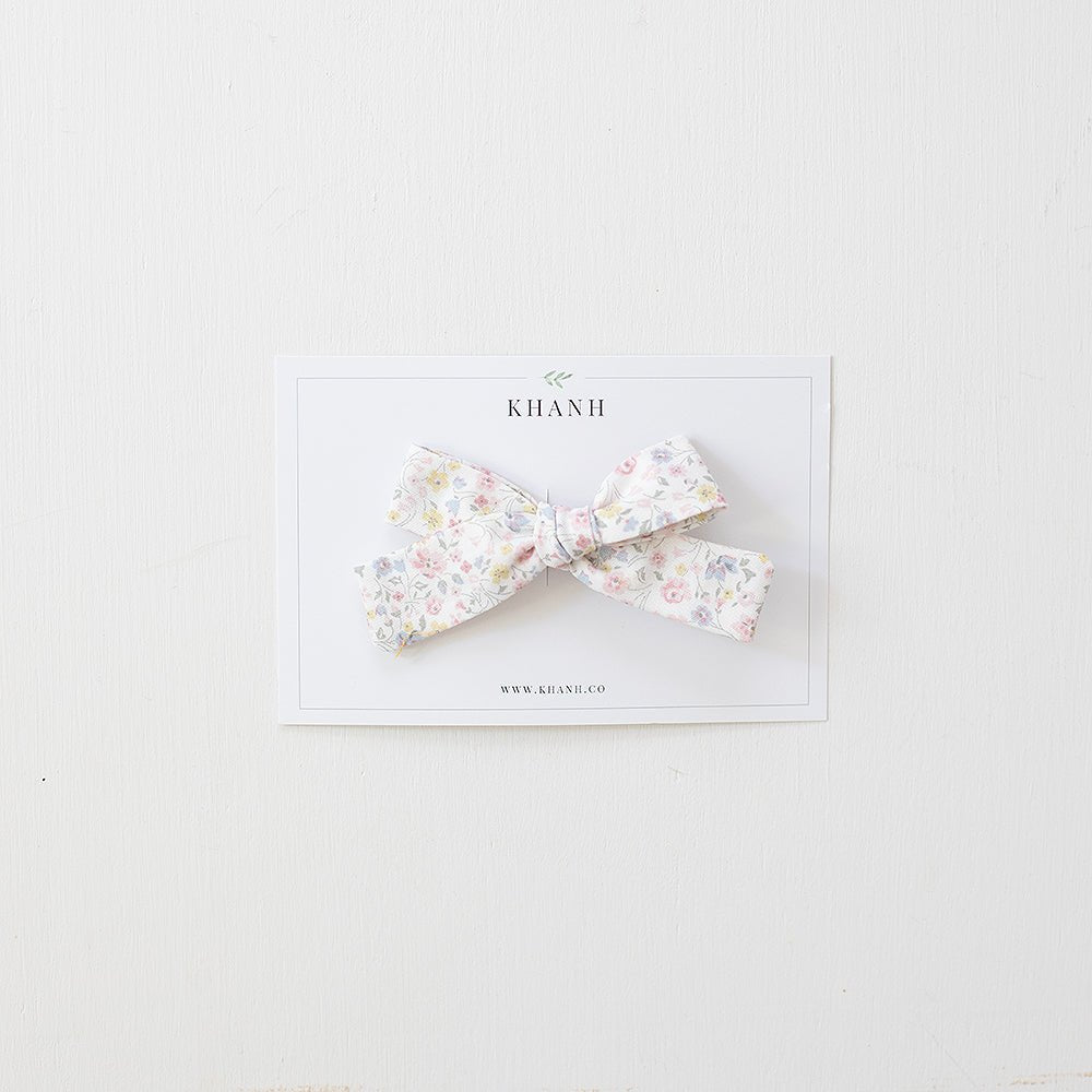 Darla | Medium Hand Tied Bow