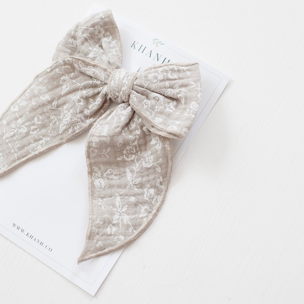 Edith | Oversized Whimsical Bow
