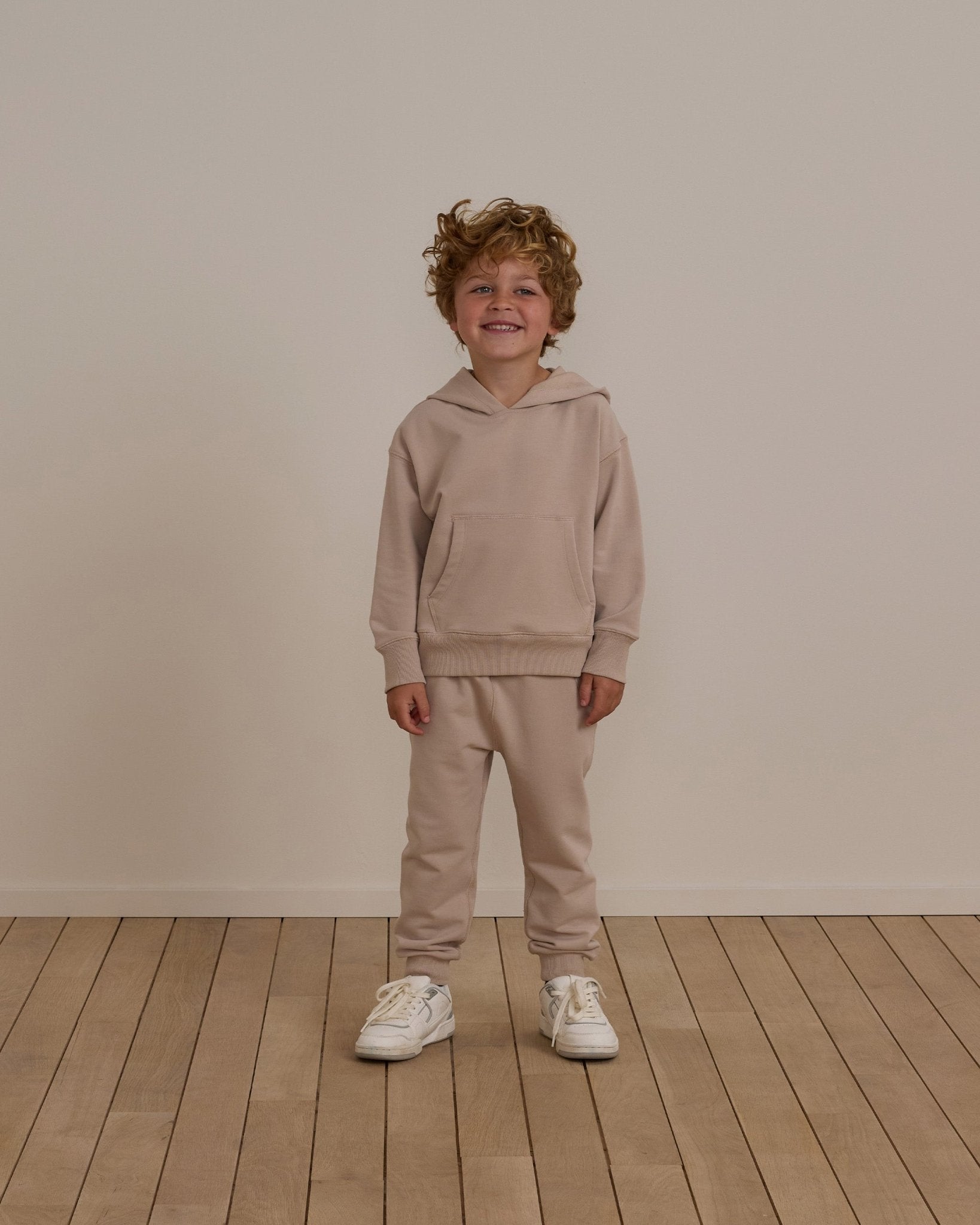 Freestyle Sweatpant || Pebble