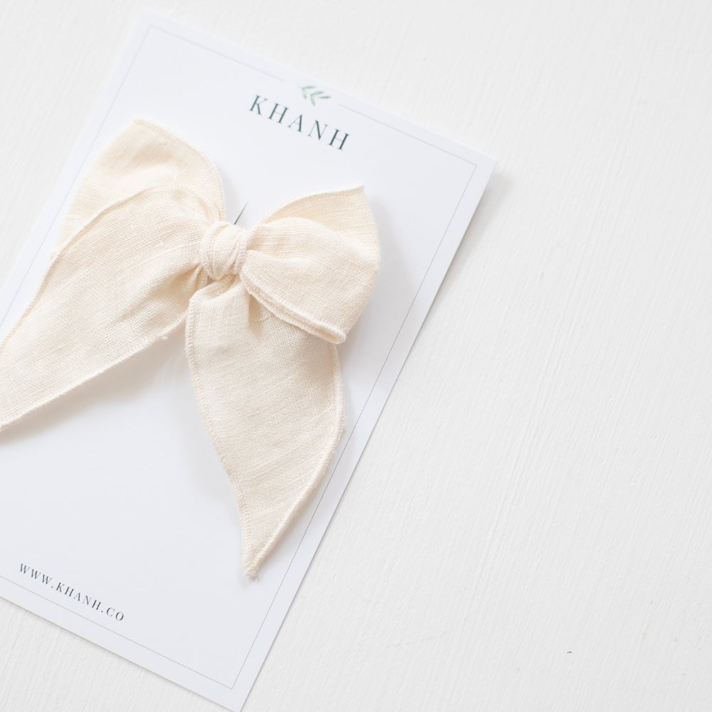 Froth | Medium Whimsical Bow