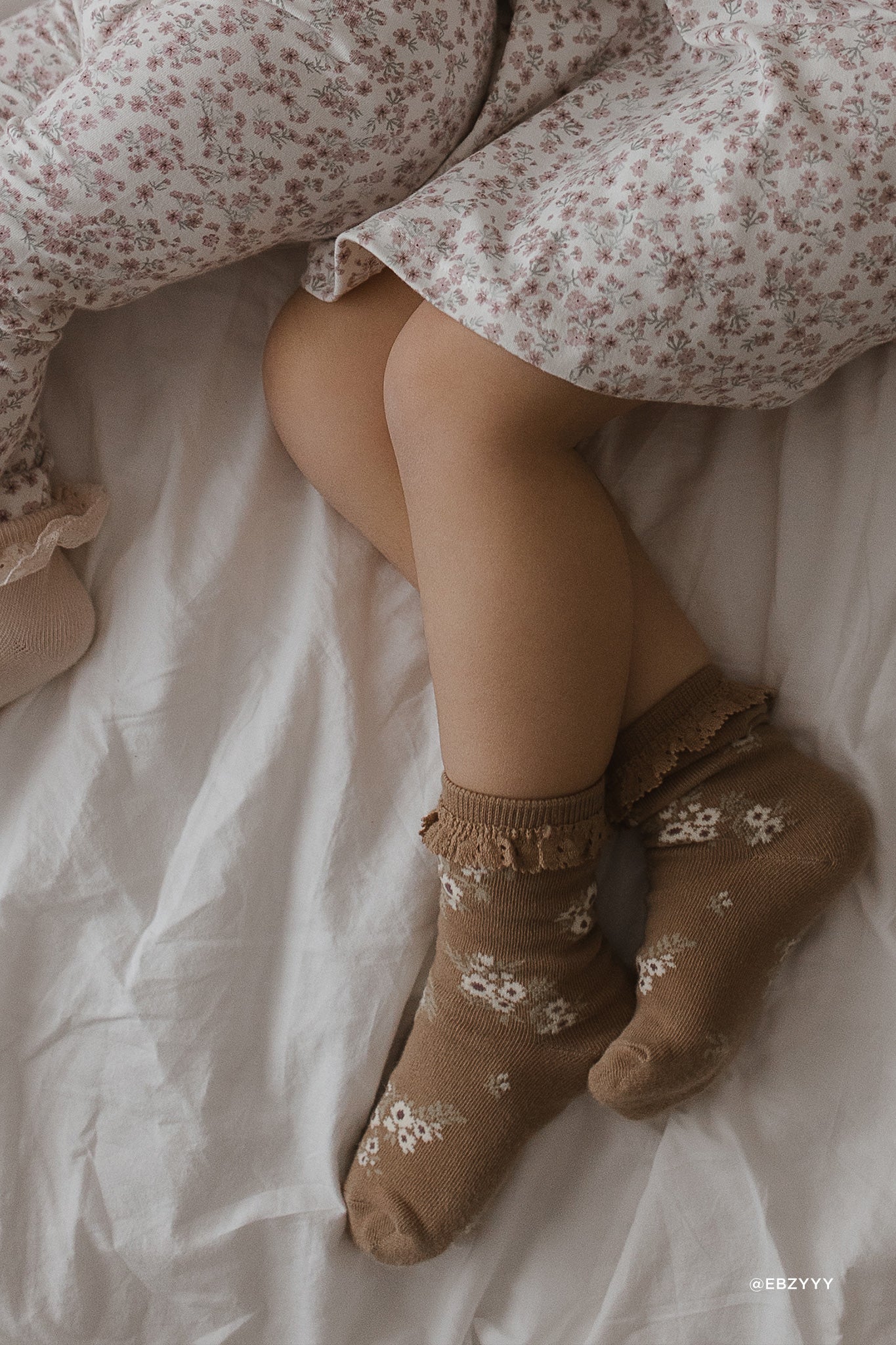 Jacquard Floral Sock - Caramel Cream