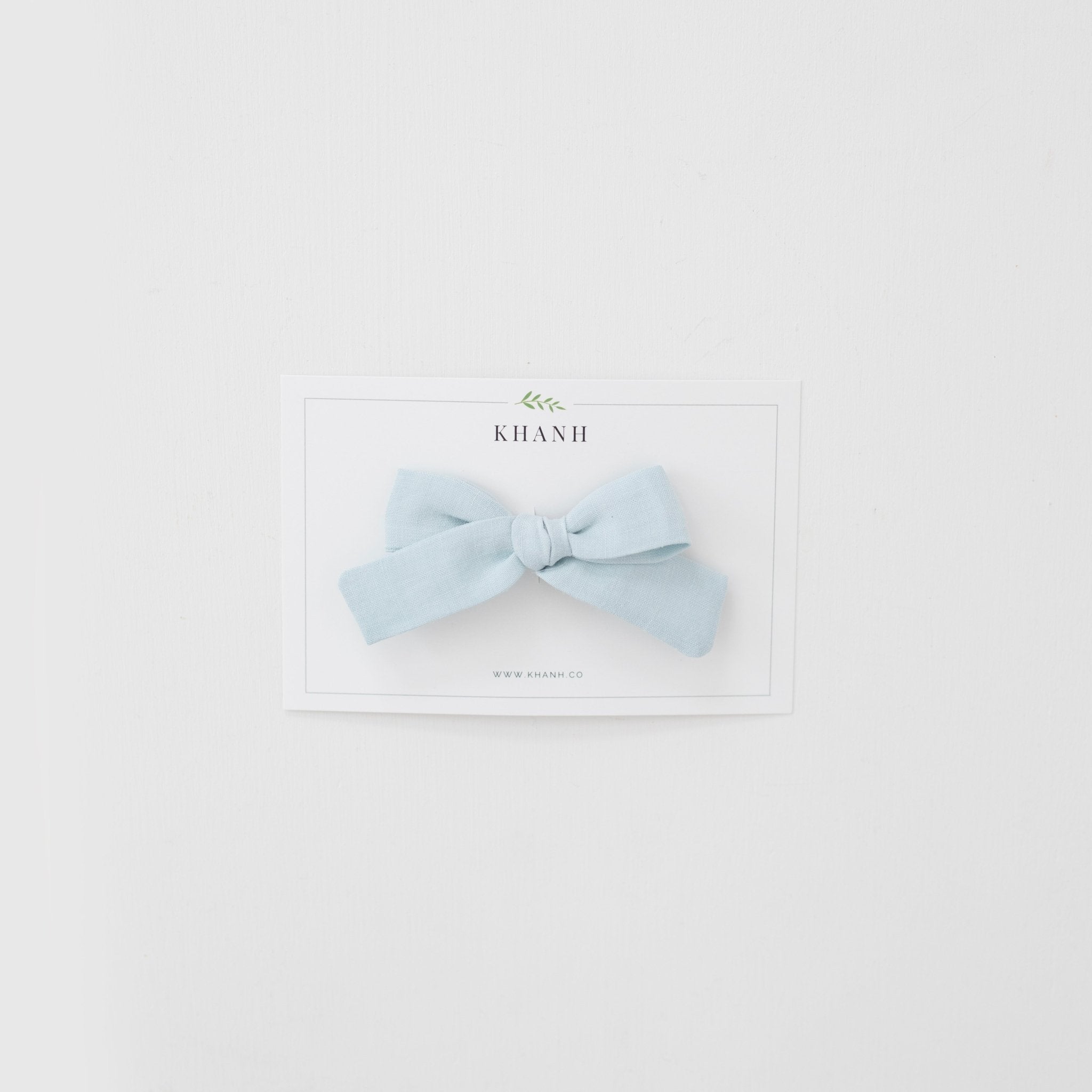 Moonmist | Medium Hand - tied Bow