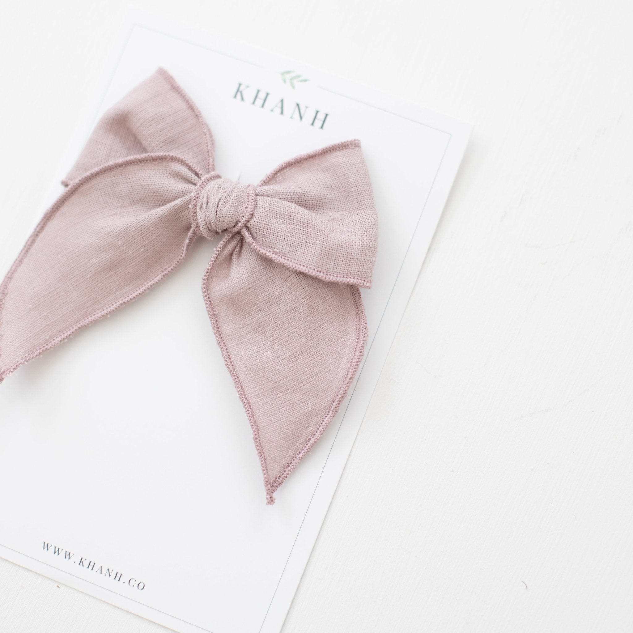 Old Mauve | Medium Whimsical Bow