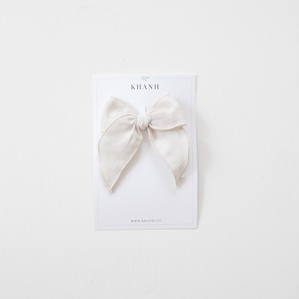 Perfectly Pale | Medium Whimsical Bow