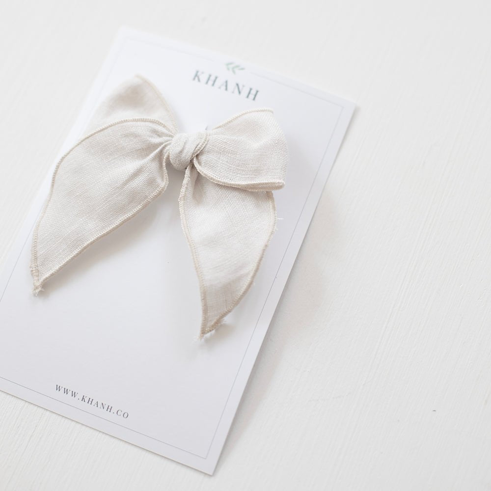 Perfectly Pale | Medium Whimsical Bow