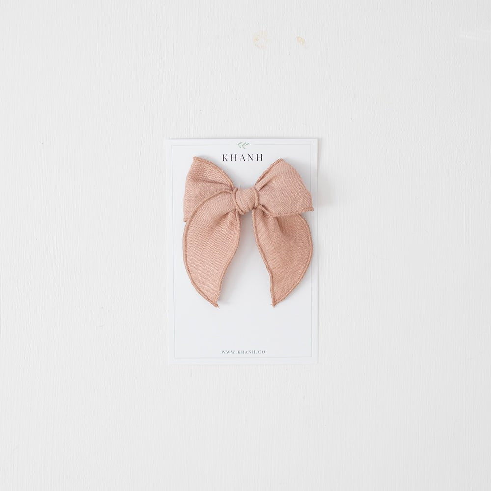 Pink Sand | Medium Whimsical Bow