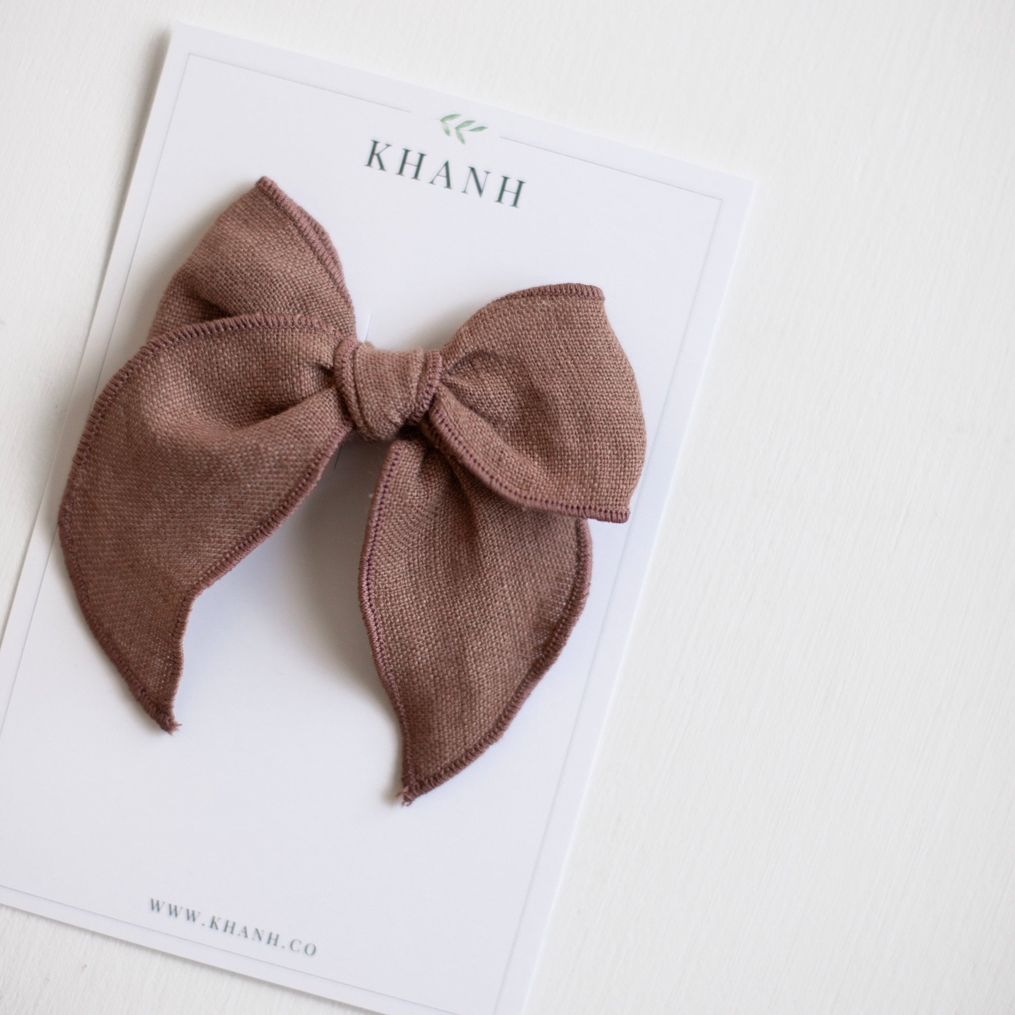 Spice | Medium Whimsical Bow