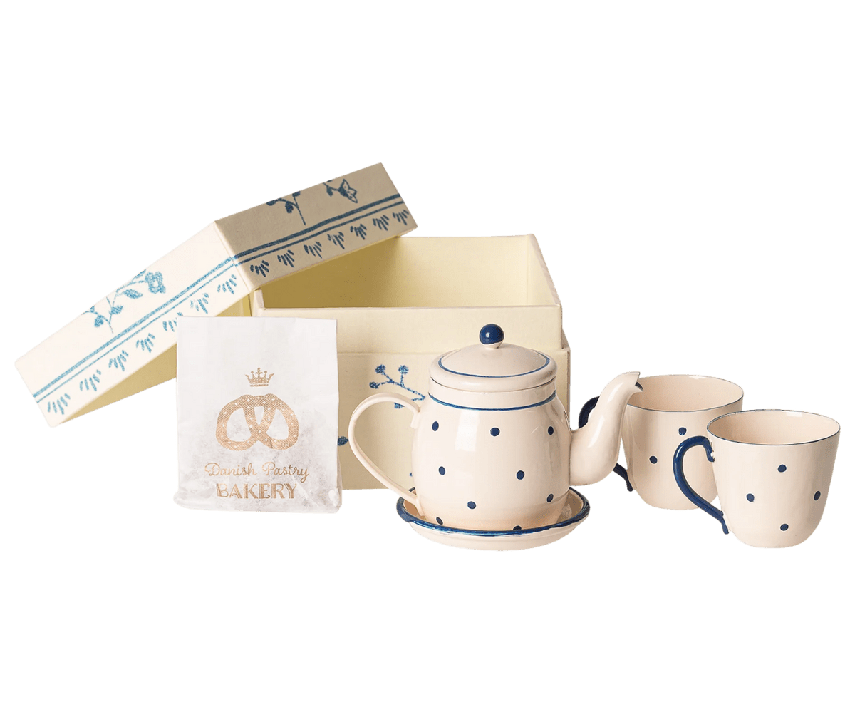 Tea & Biscuits for Two