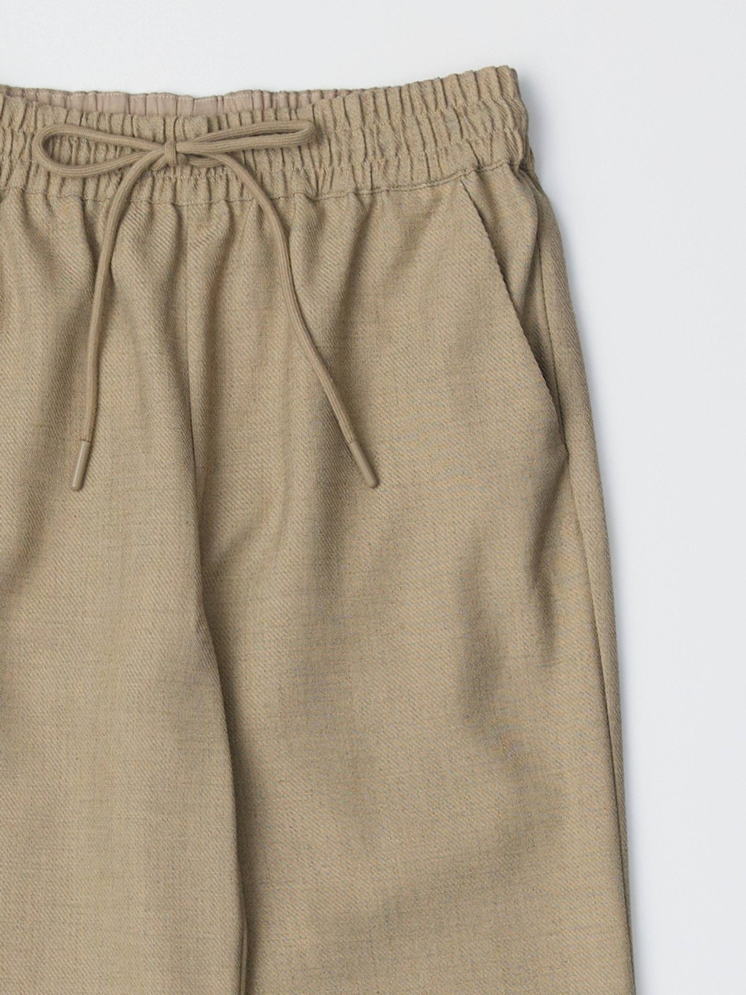 The Dusk Pull - On Trousers || Khaki
