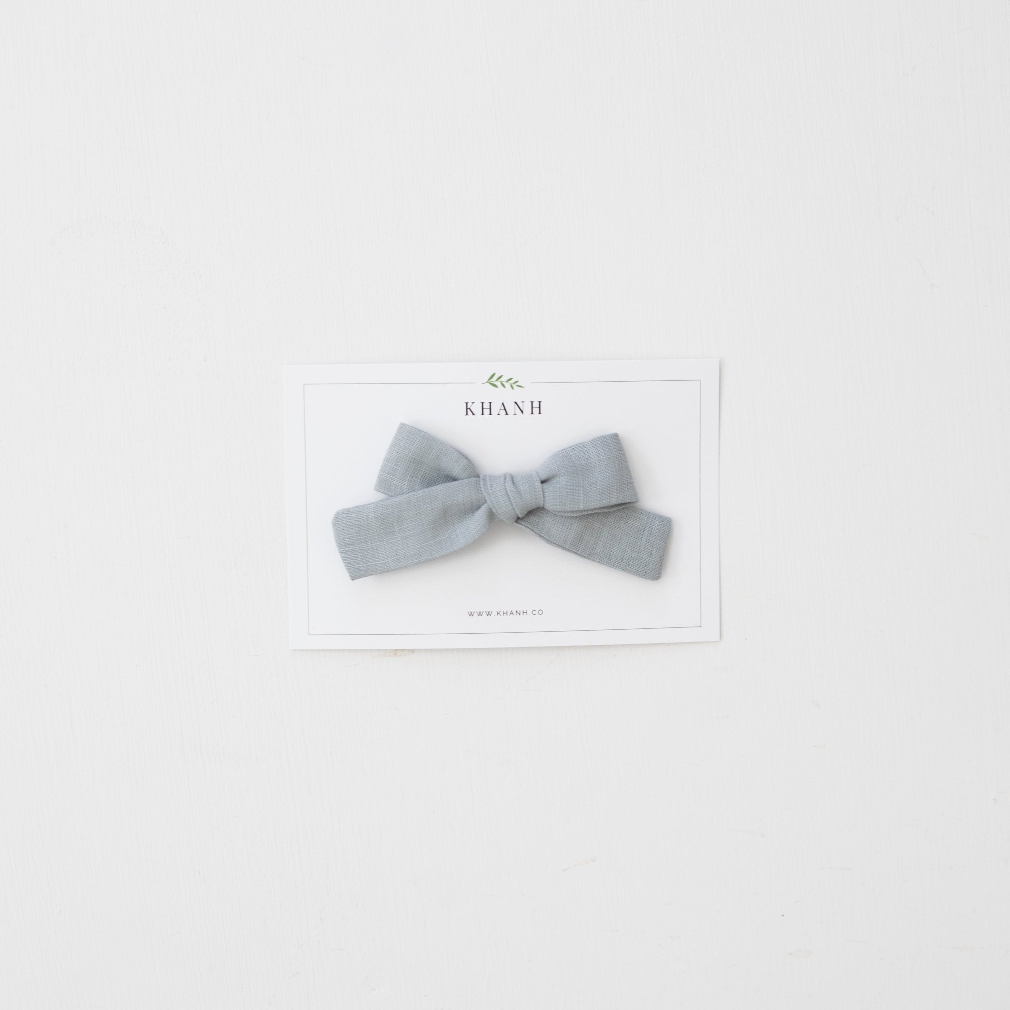 Willow | Medium Hand Tied Bow