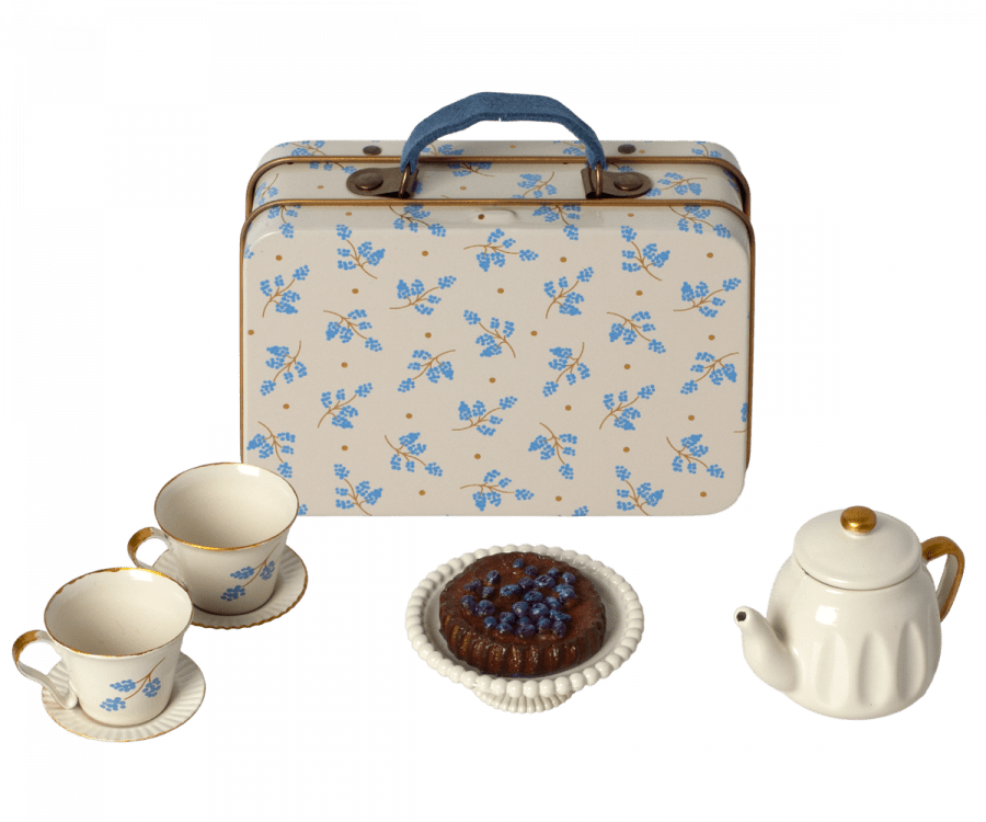 Afternoon treat, Mouse | Blue Madelaine