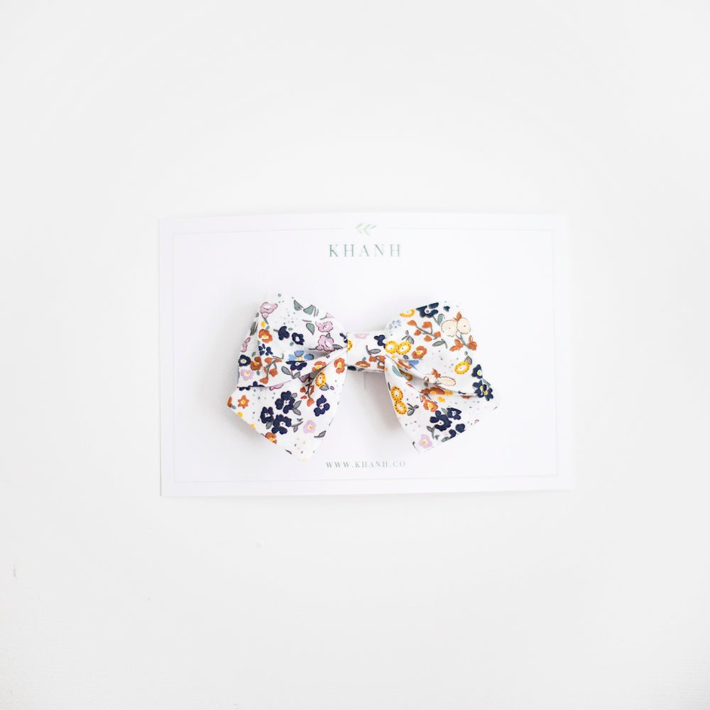 Astrid | Medium Sailor Bow