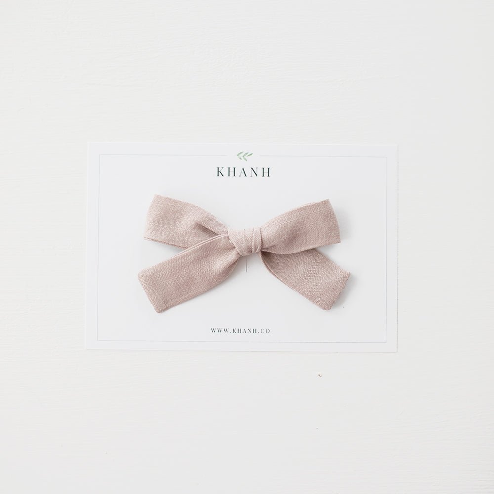 Cashmere | Medium Hand Tied Bow