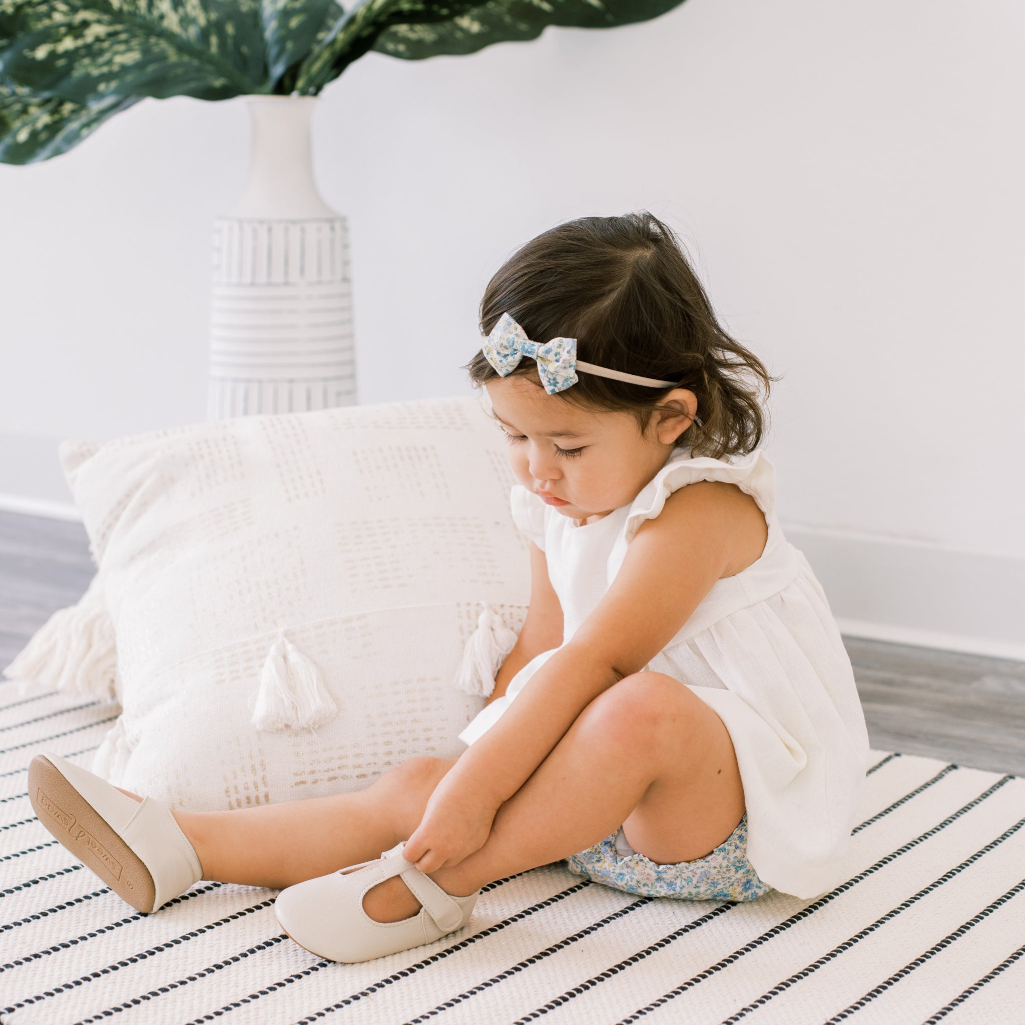 Lily | Petite Sailor Bow