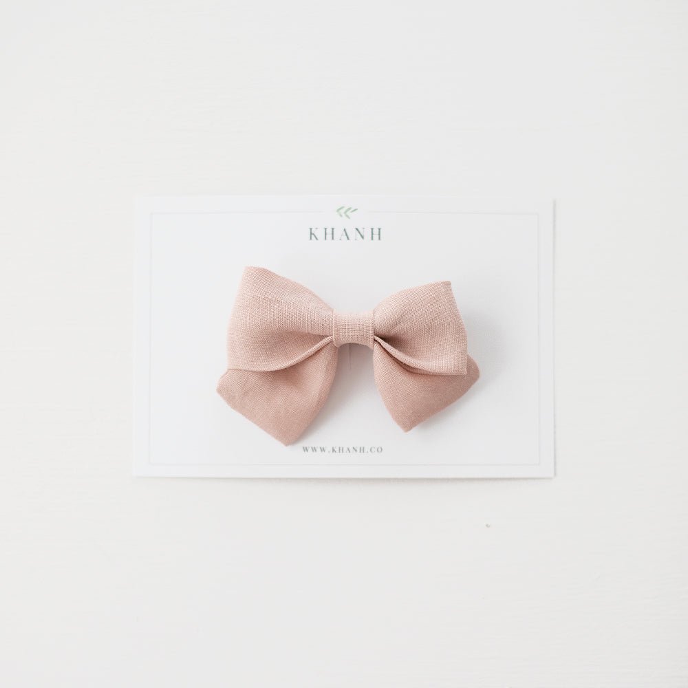 Smoky Salmon | Medium Sailor Bow