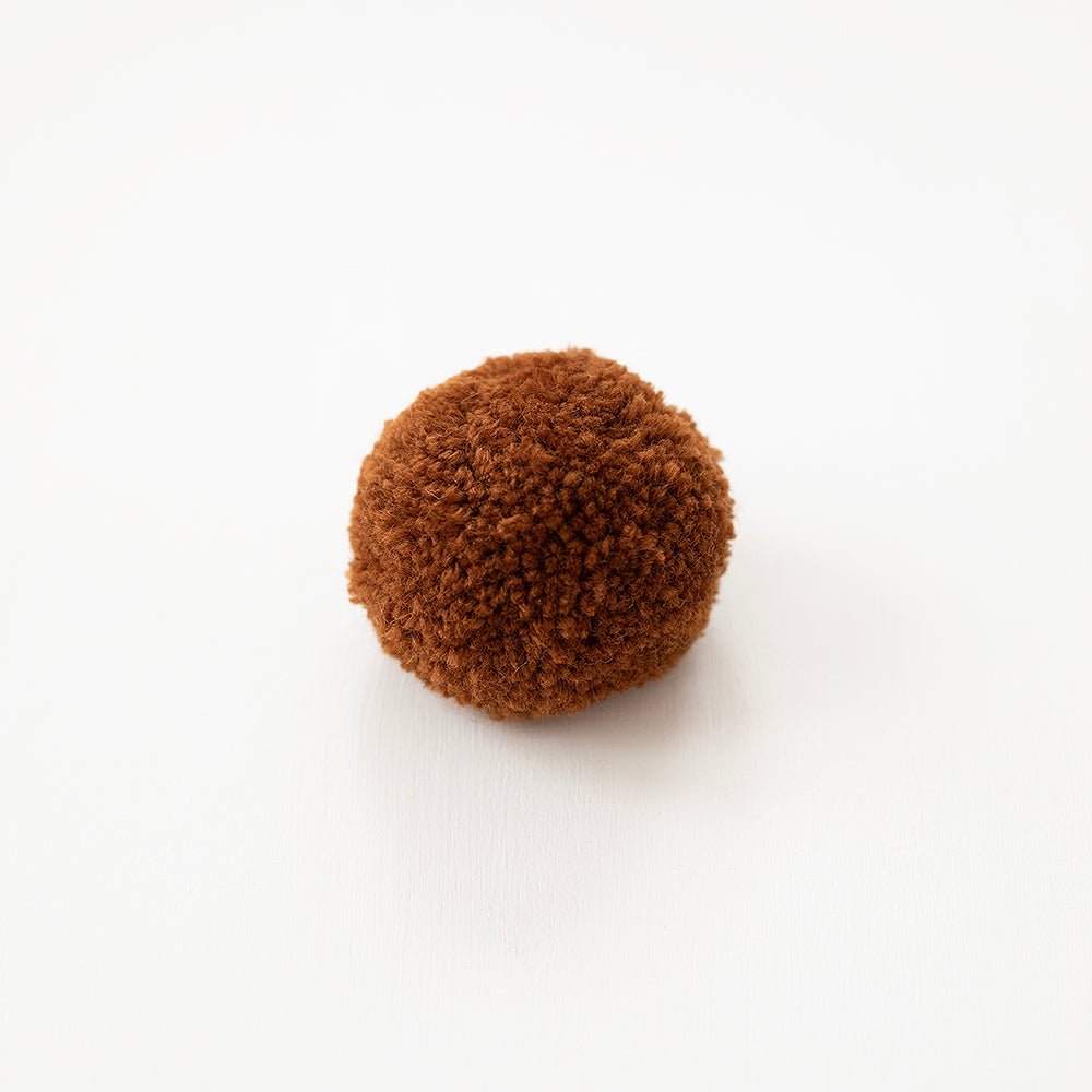 Umber | Pom Pom