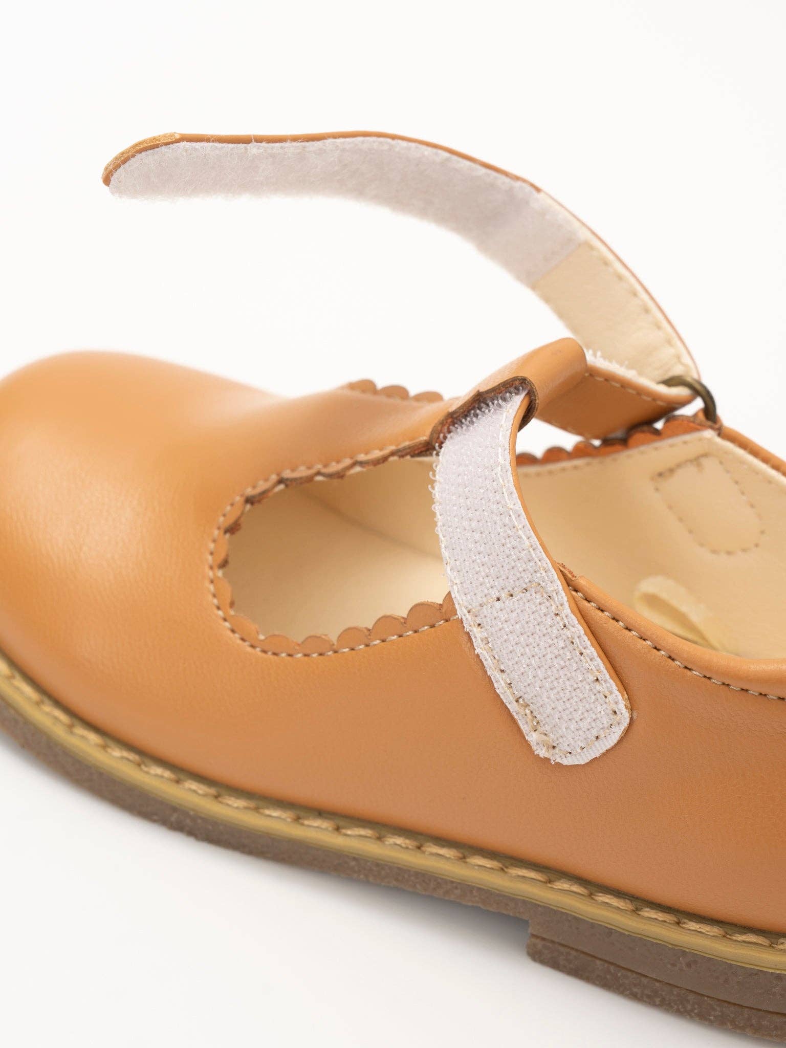 T-Strap Mary Jane || Hazelnut