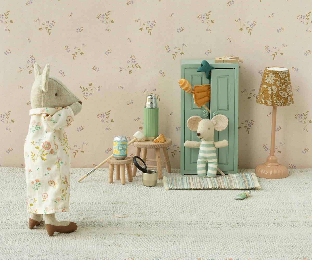 Thermos and cups, Mouse || Mint