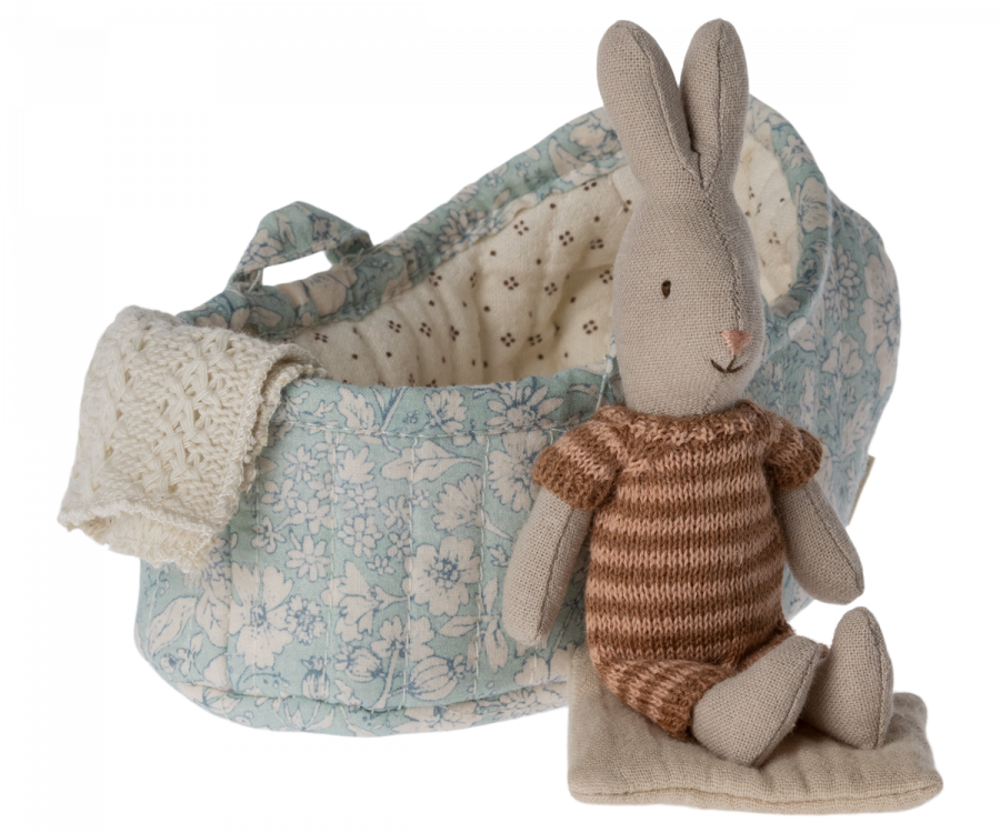 Rabbit in carry cot, Micro - 3 Outfits