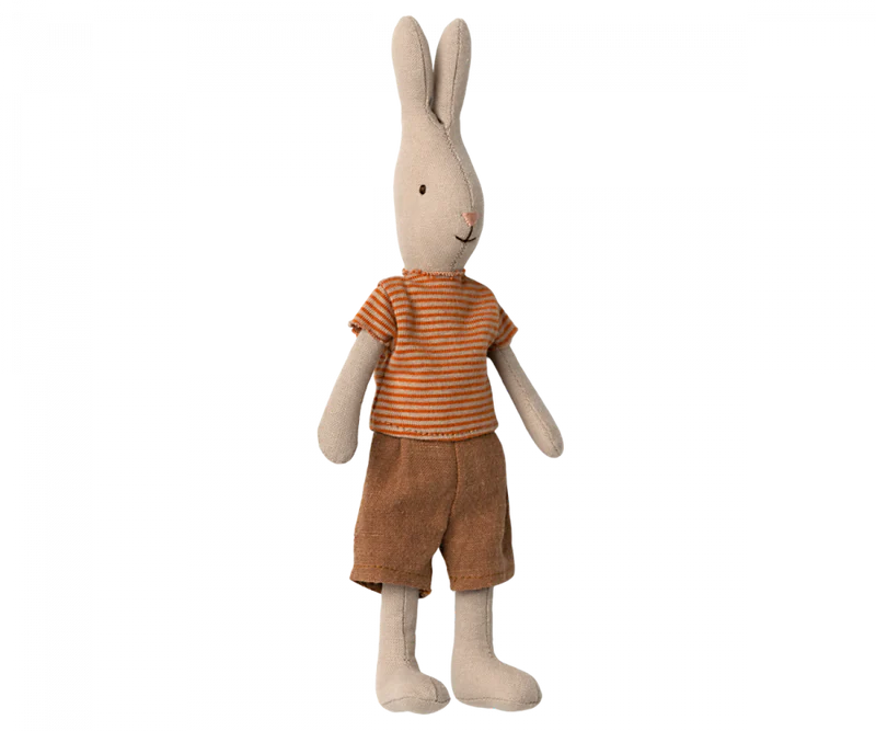 Rabbit Size 1 | Classic T-shirt & Shorts