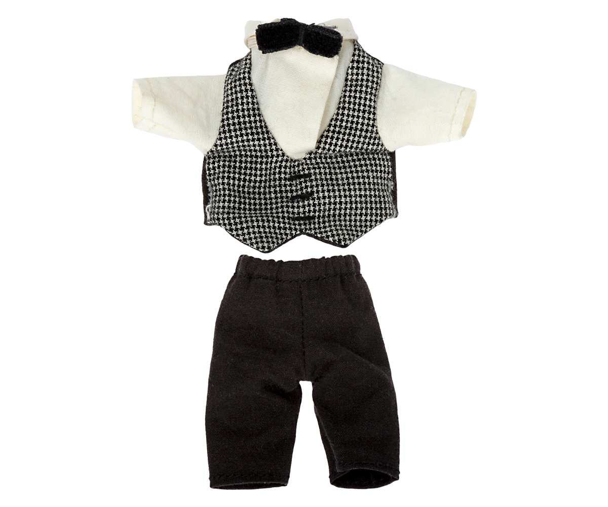 Waiter clothes, Big brother mouse