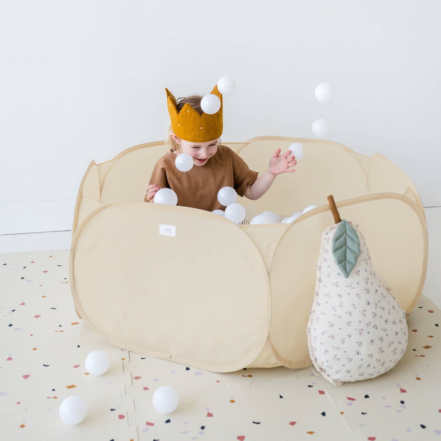 Ball Pit || Beige