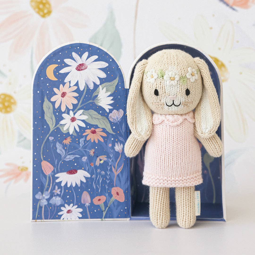 Tiny Hannah the bunny || Blush