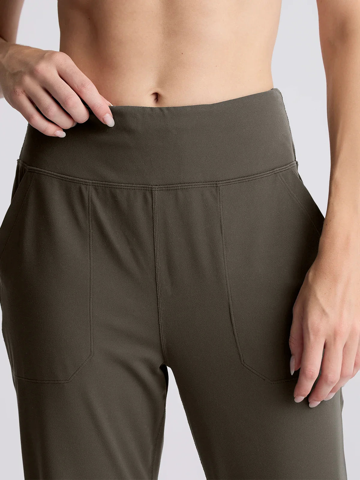 Women's Highmile Jogger || Smokey Olive