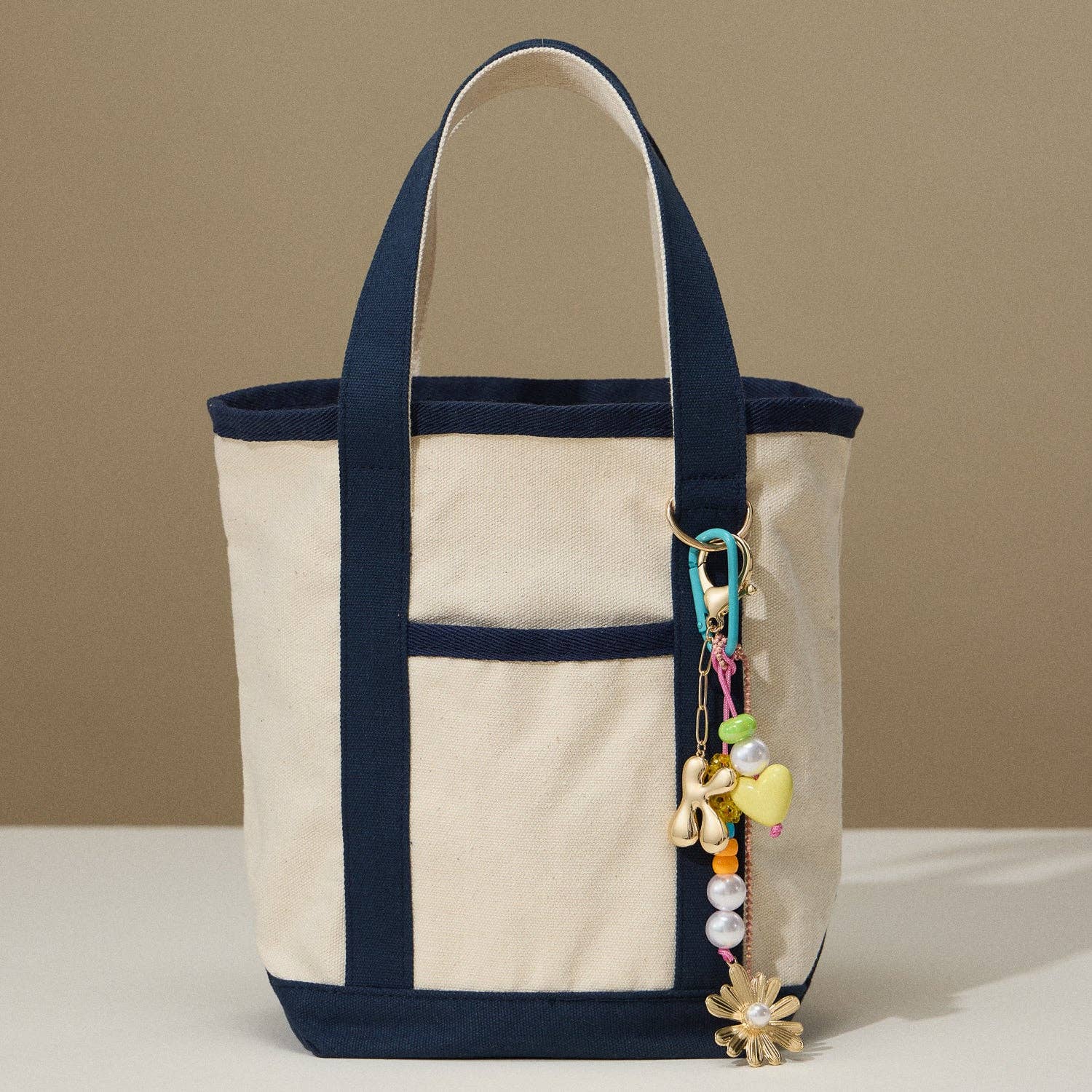 Daisy & Heart Bag Charm