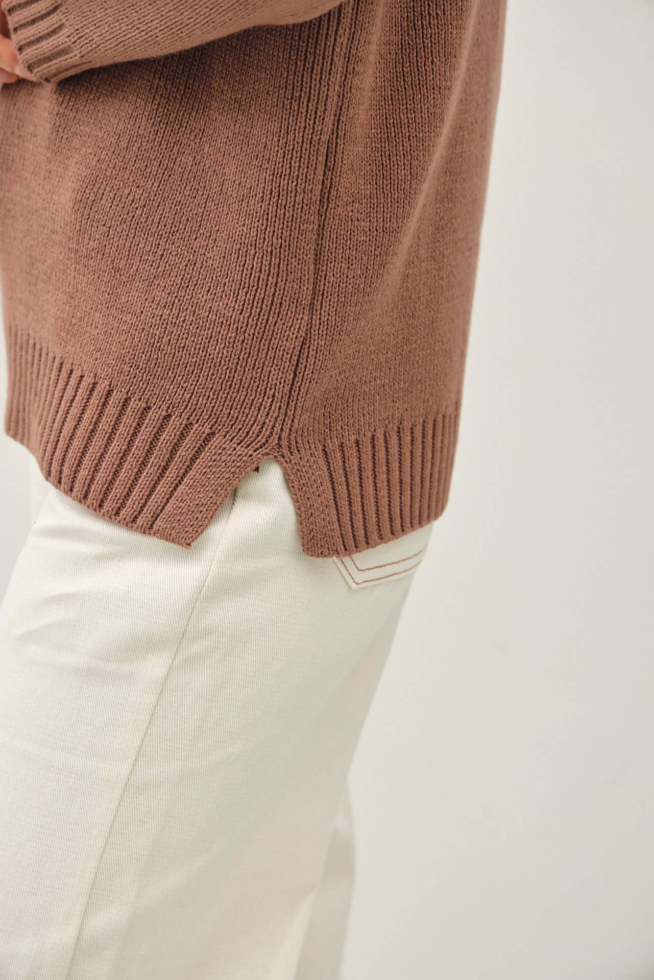 Ribbed Hem Knit Sweater || Mocha Mousse