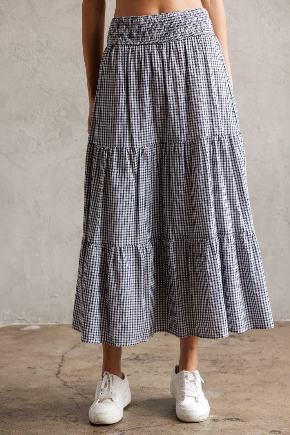 Tired Gingham Midi Skirt || Navy