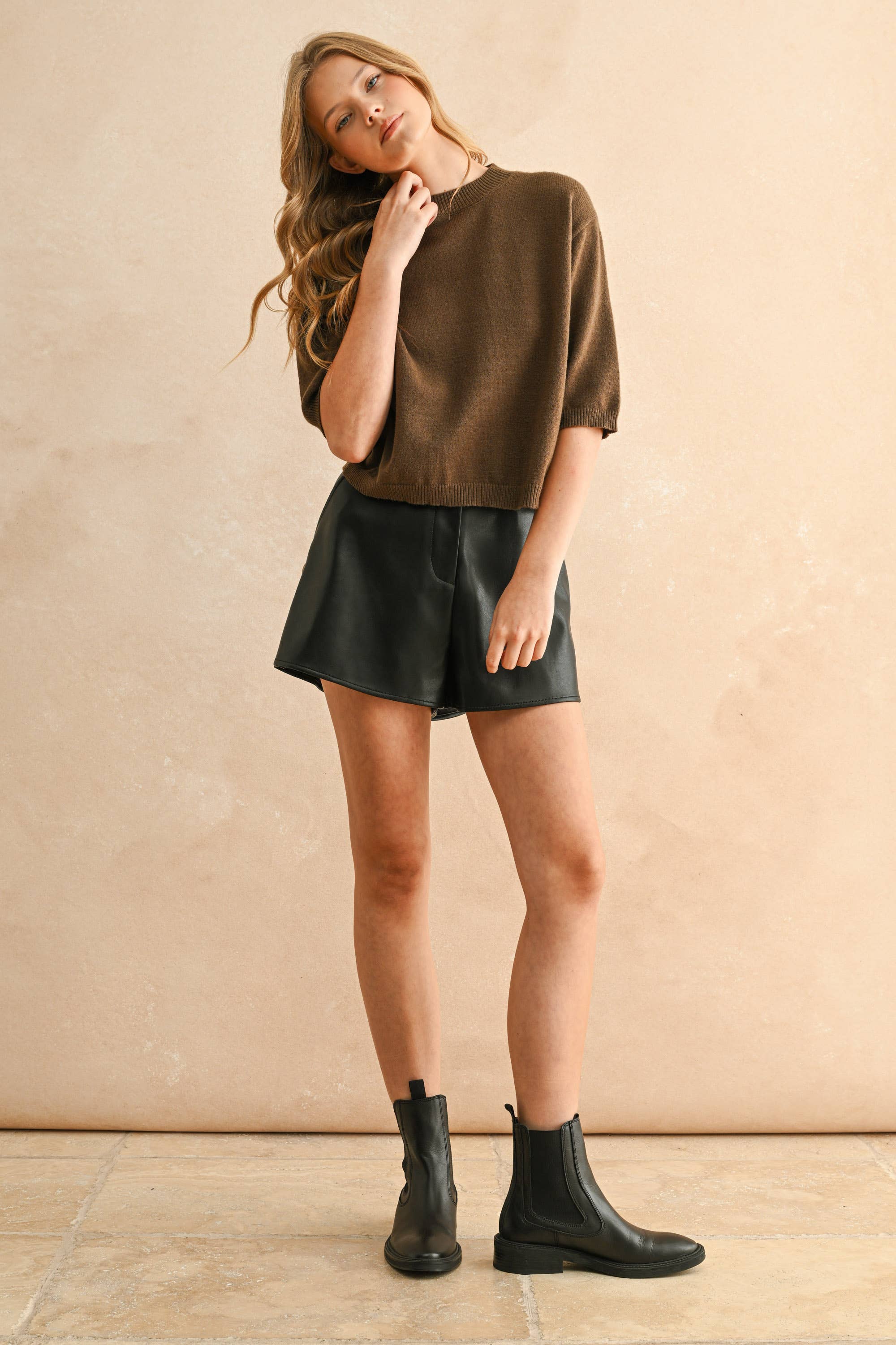 Aurora Sweater Top || Olive