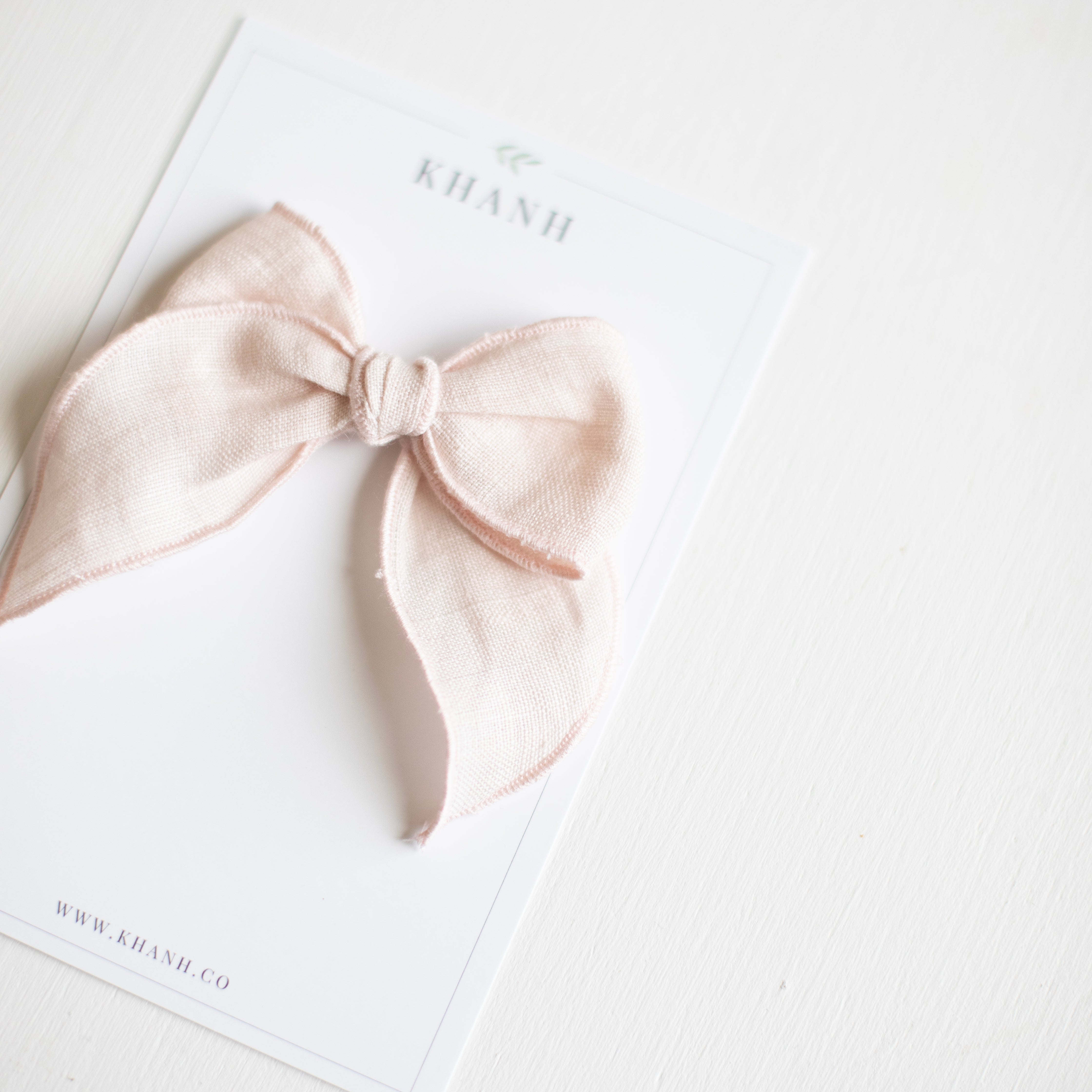 Ballet || Medium Whimsical Bow