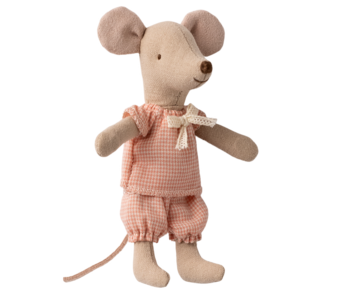 Little sister mouse in matchbox (2025)