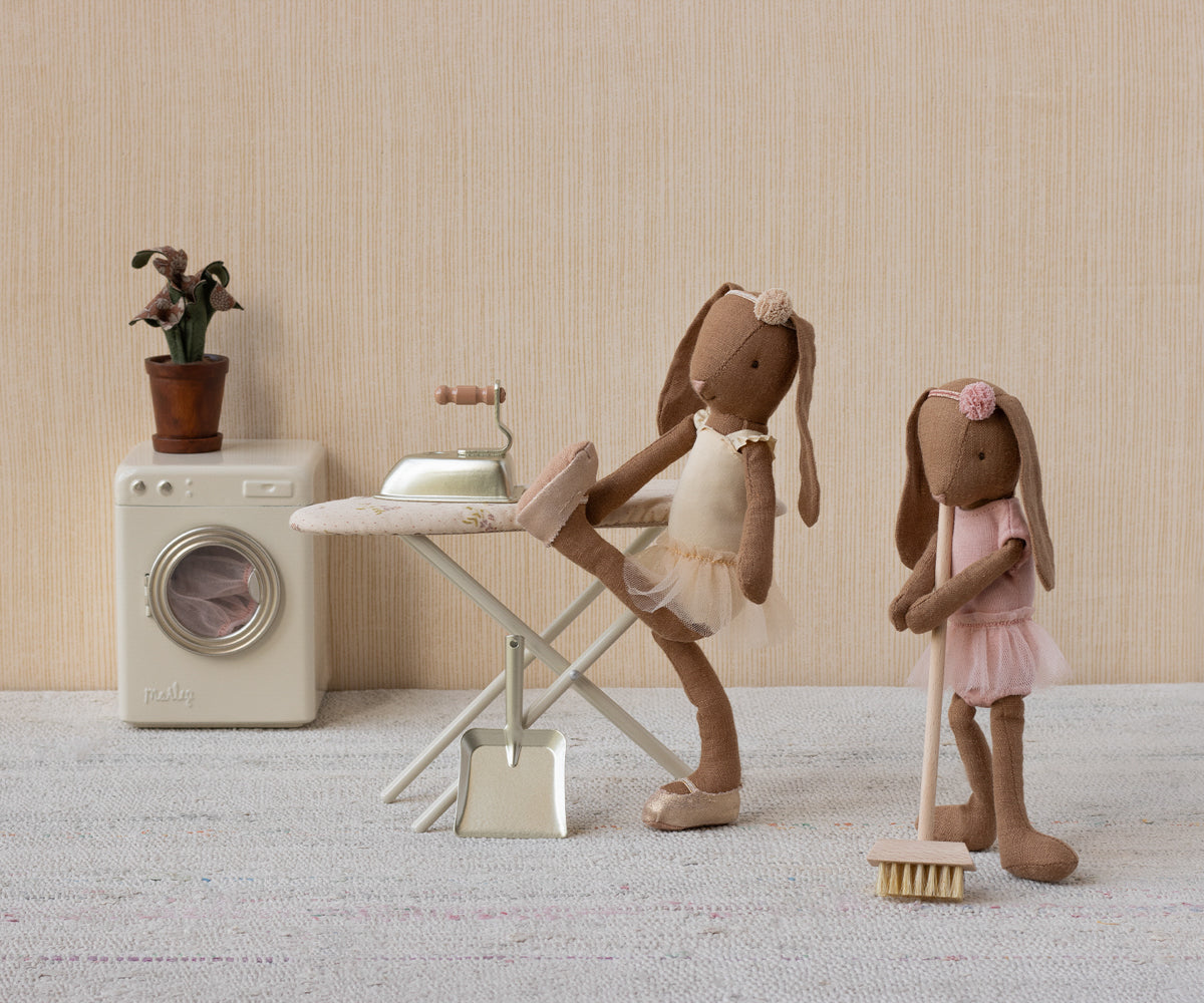 Broom set, Miniature