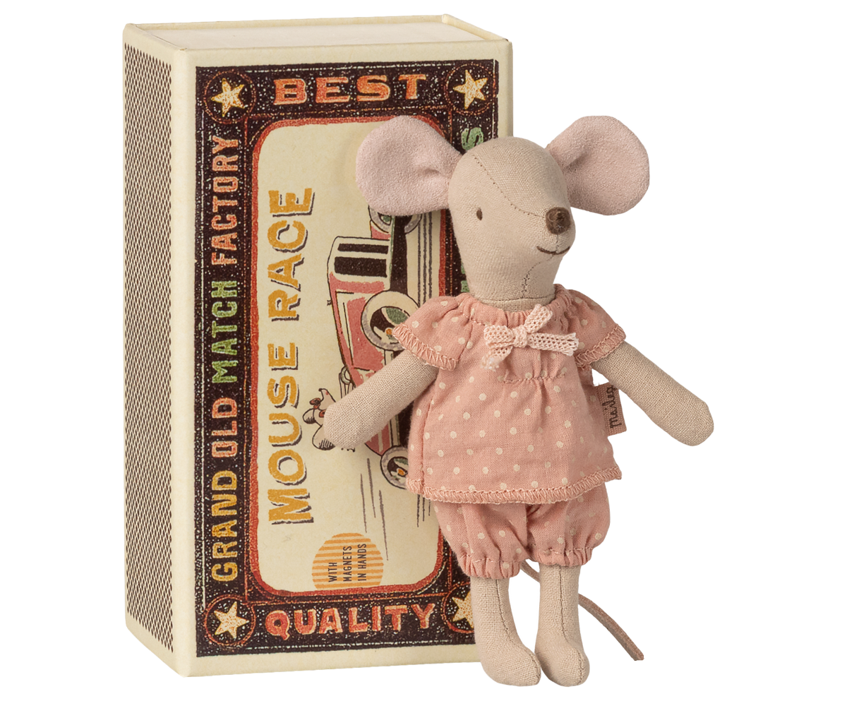 Big sister mouse in matchbox