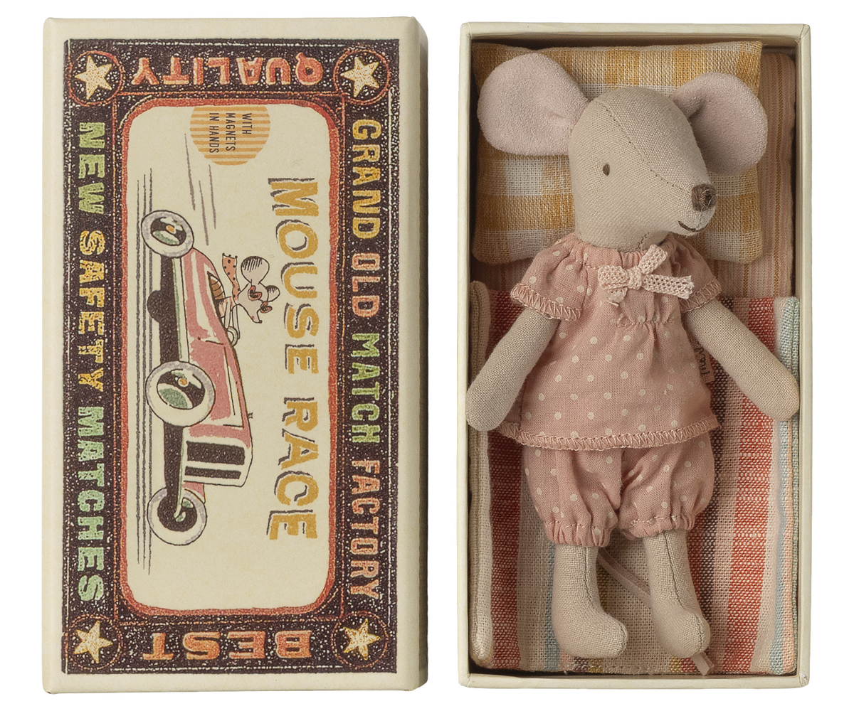 Big sister mouse in matchbox
