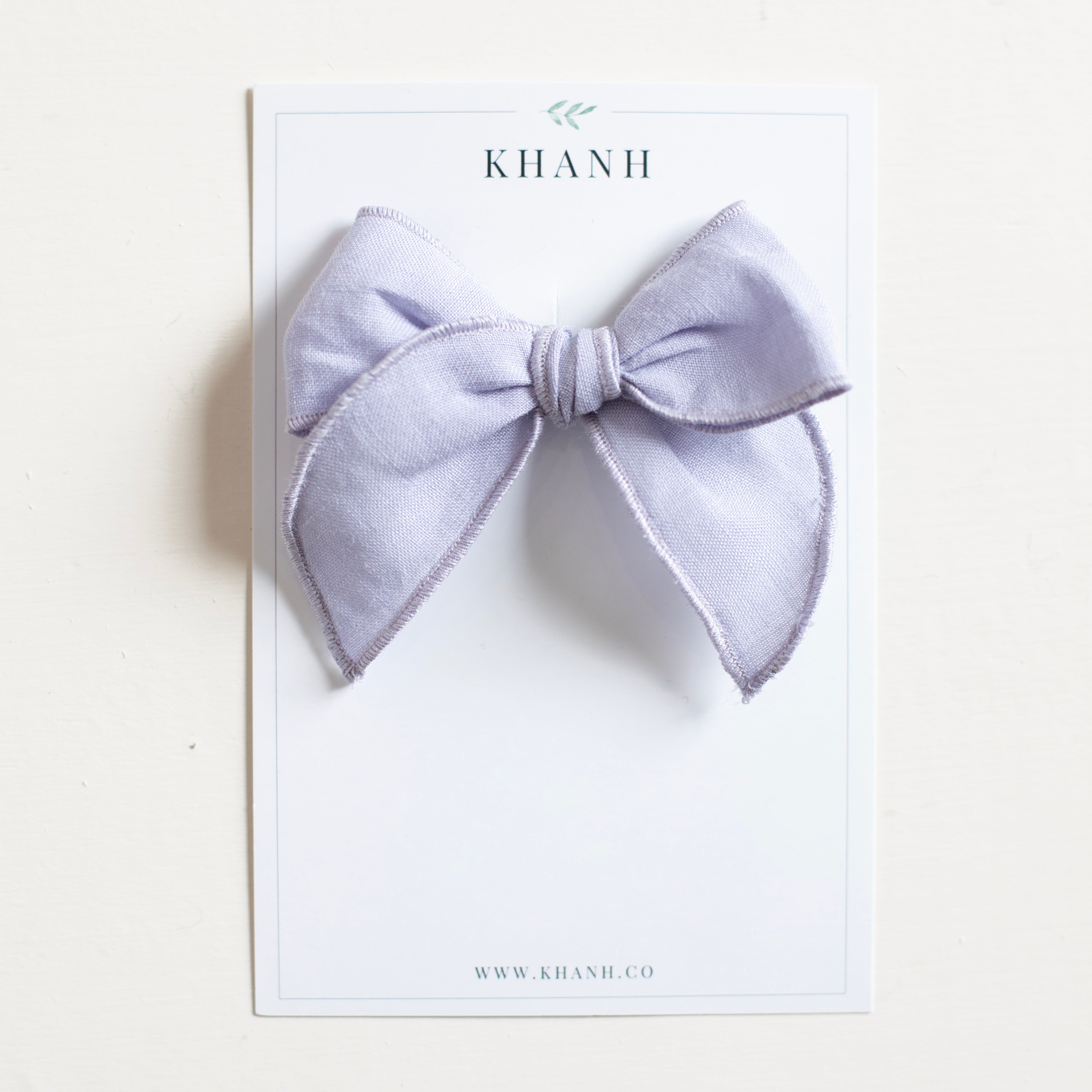 Dusty Lilac || Medium Whimsical Bow