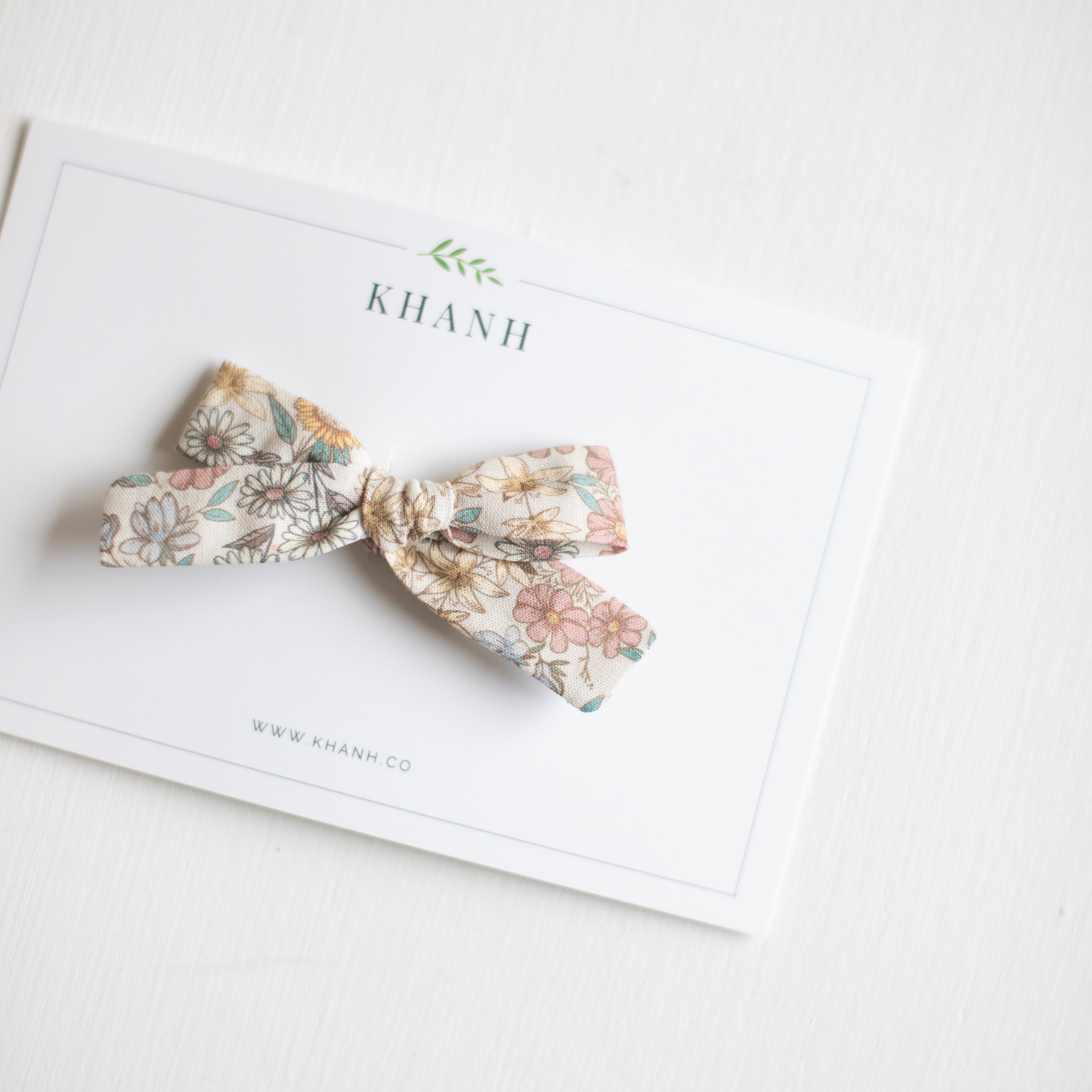 Emmy || Petite Hand-tied Bow