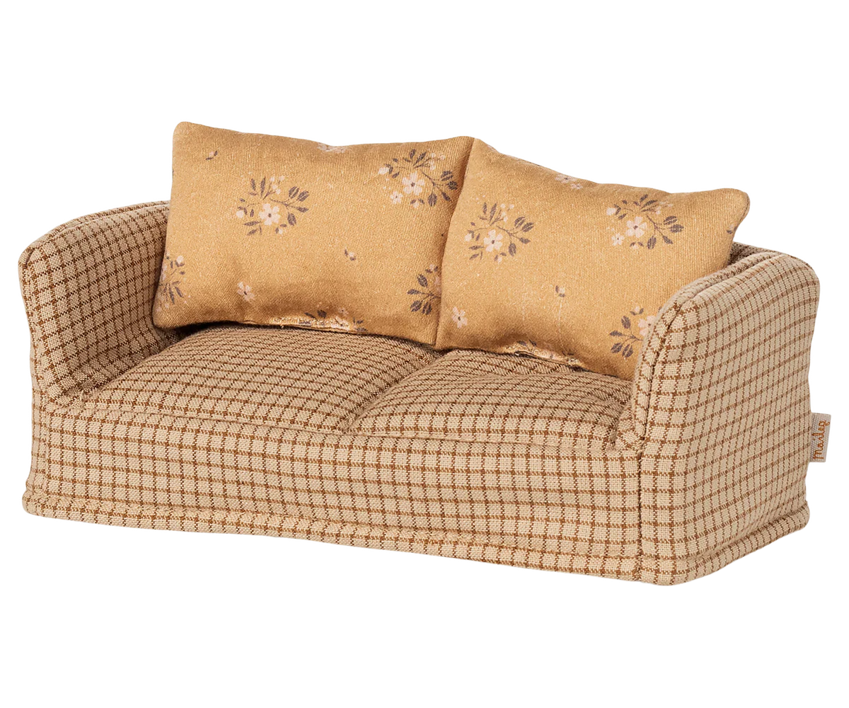 Couch, Mouse || Mable
