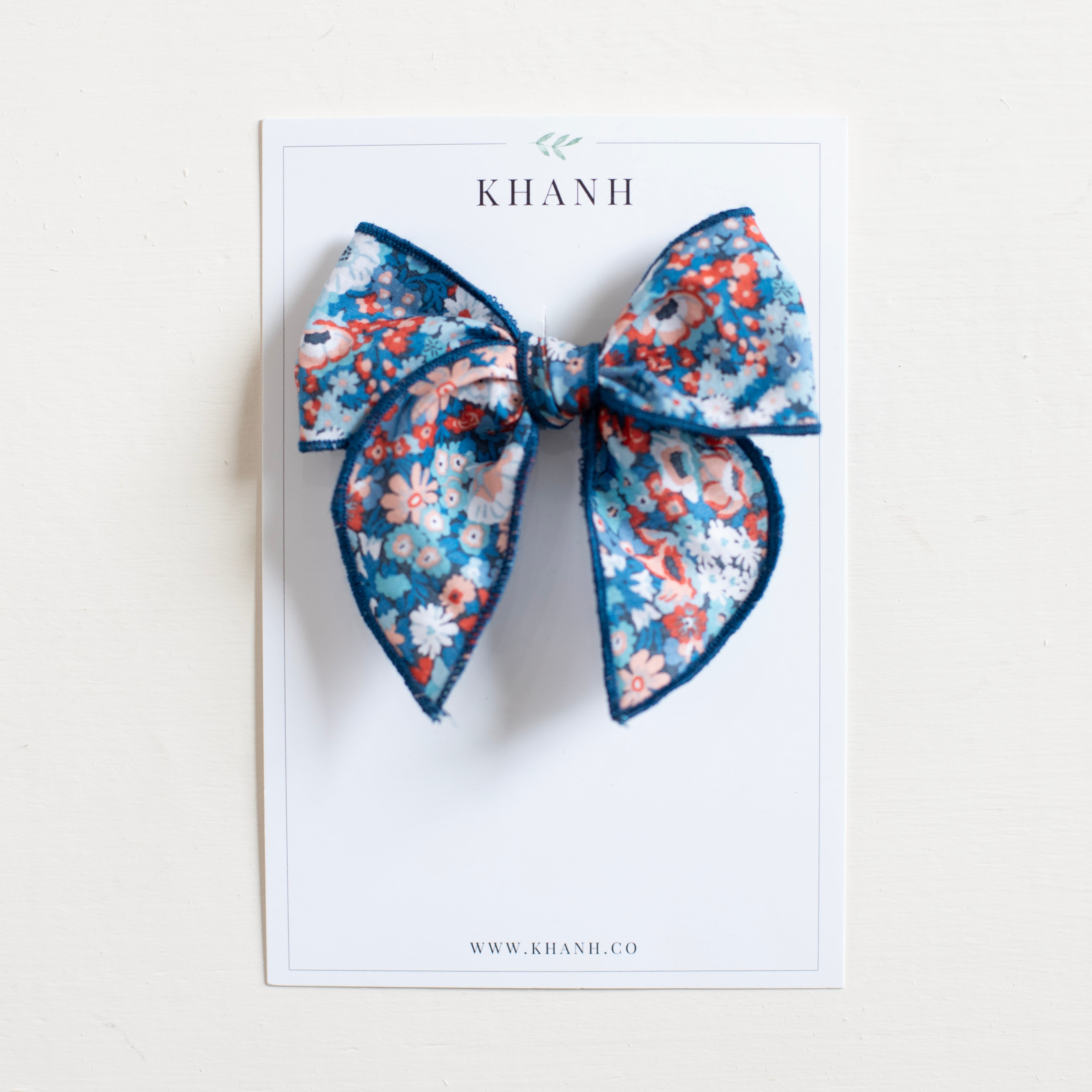 Liberty || Medium Whimsical Bow