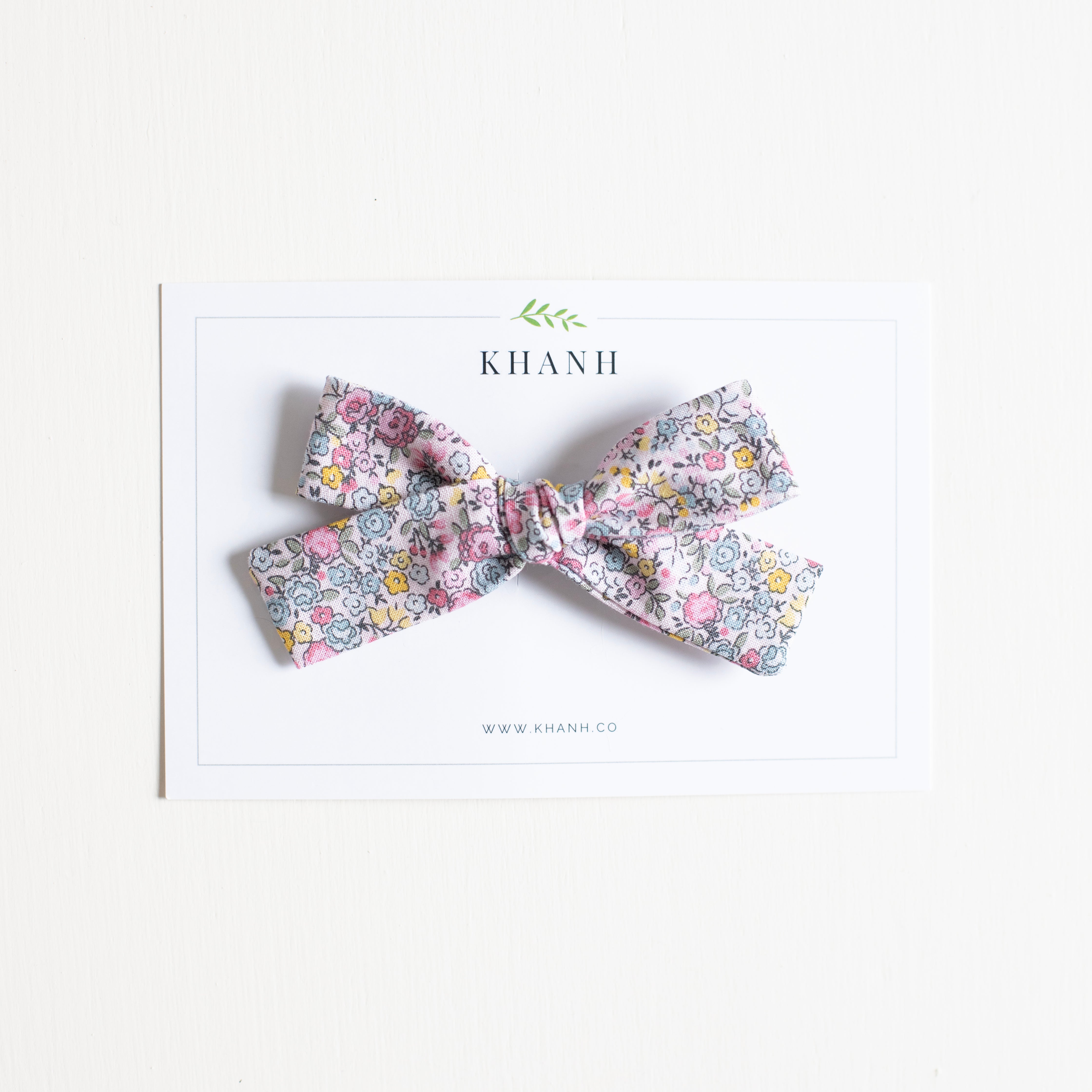 Lottie || Medium Hand Tied Bow