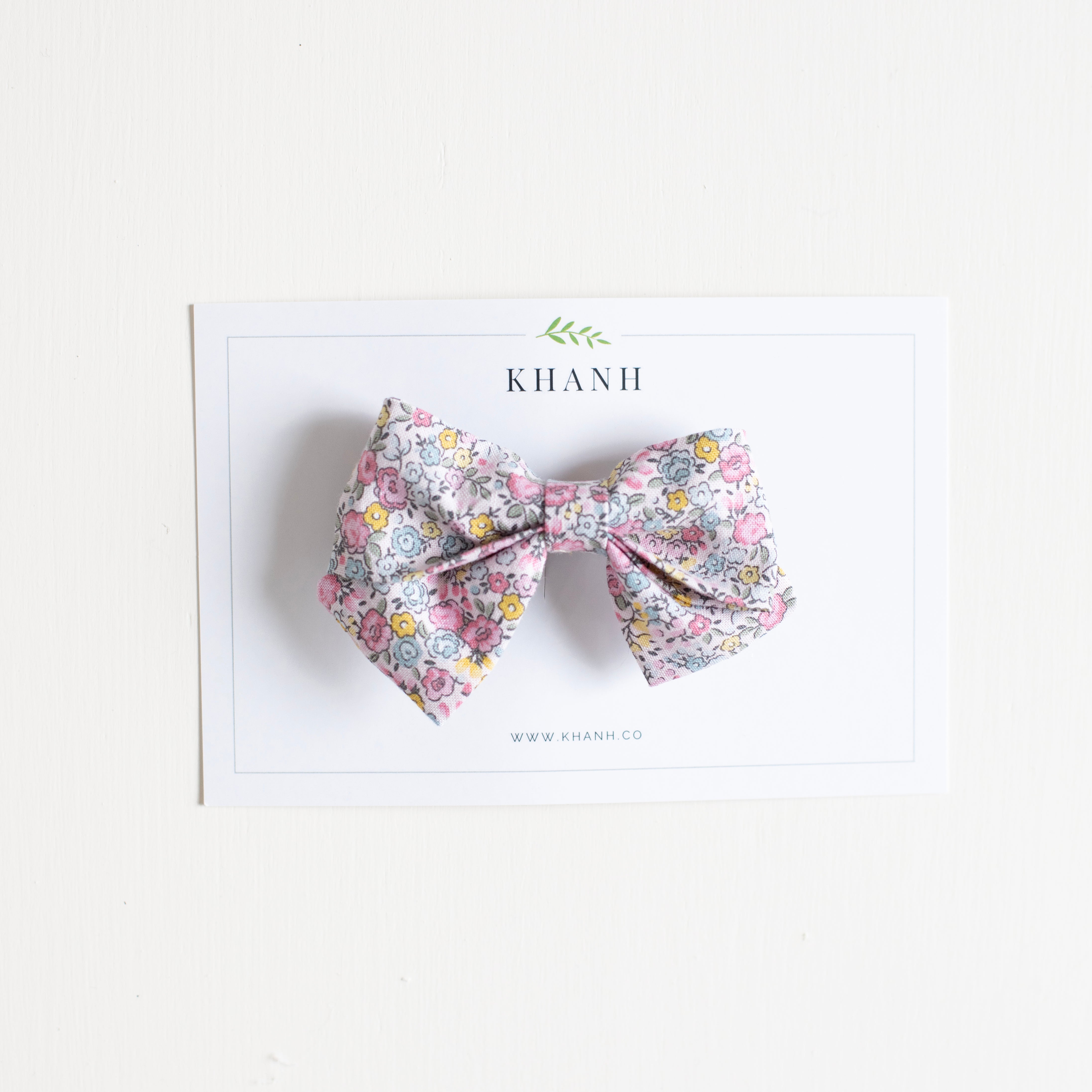 Lottie || Medium Sailor Bow