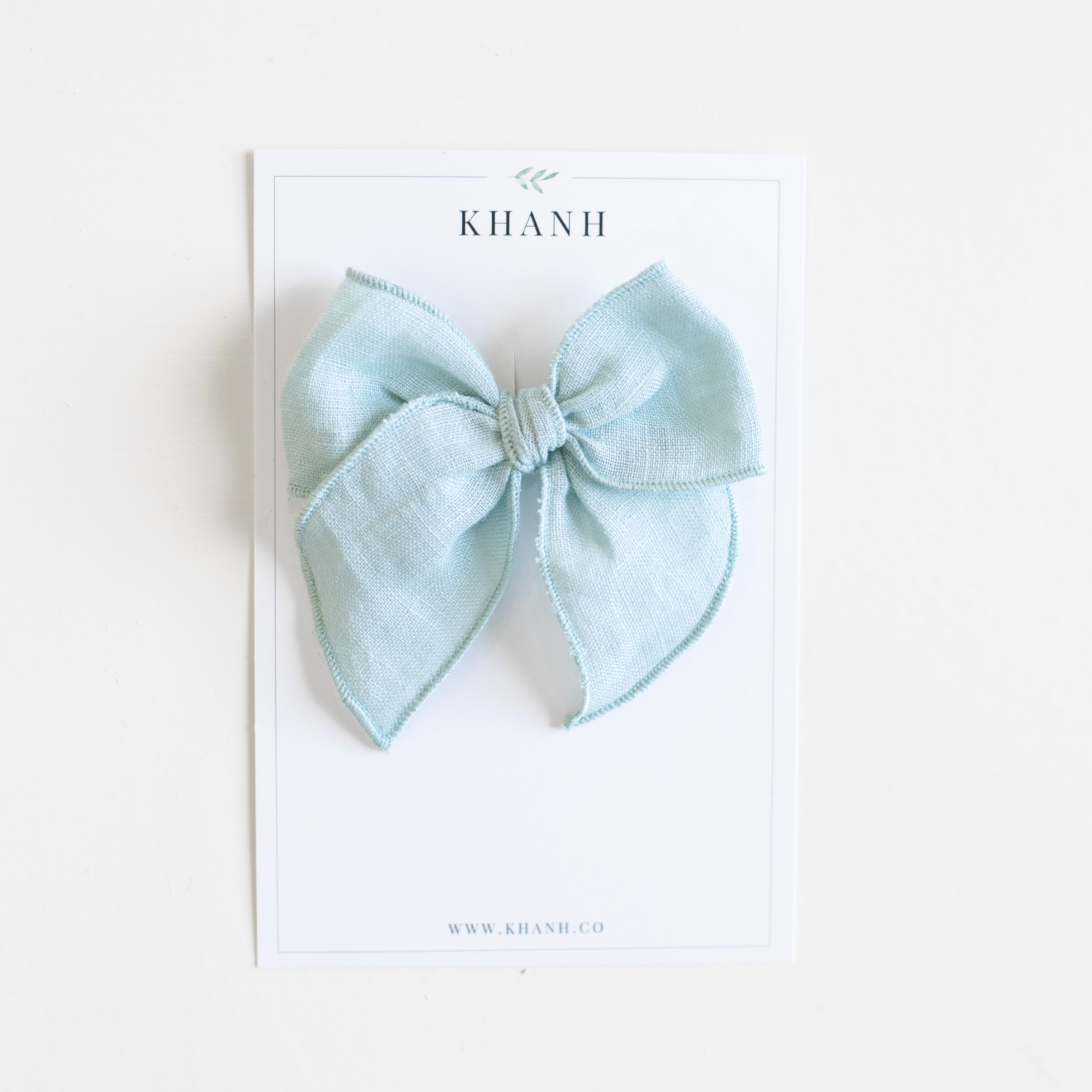 Lullaby || Medium Whimsical Bow