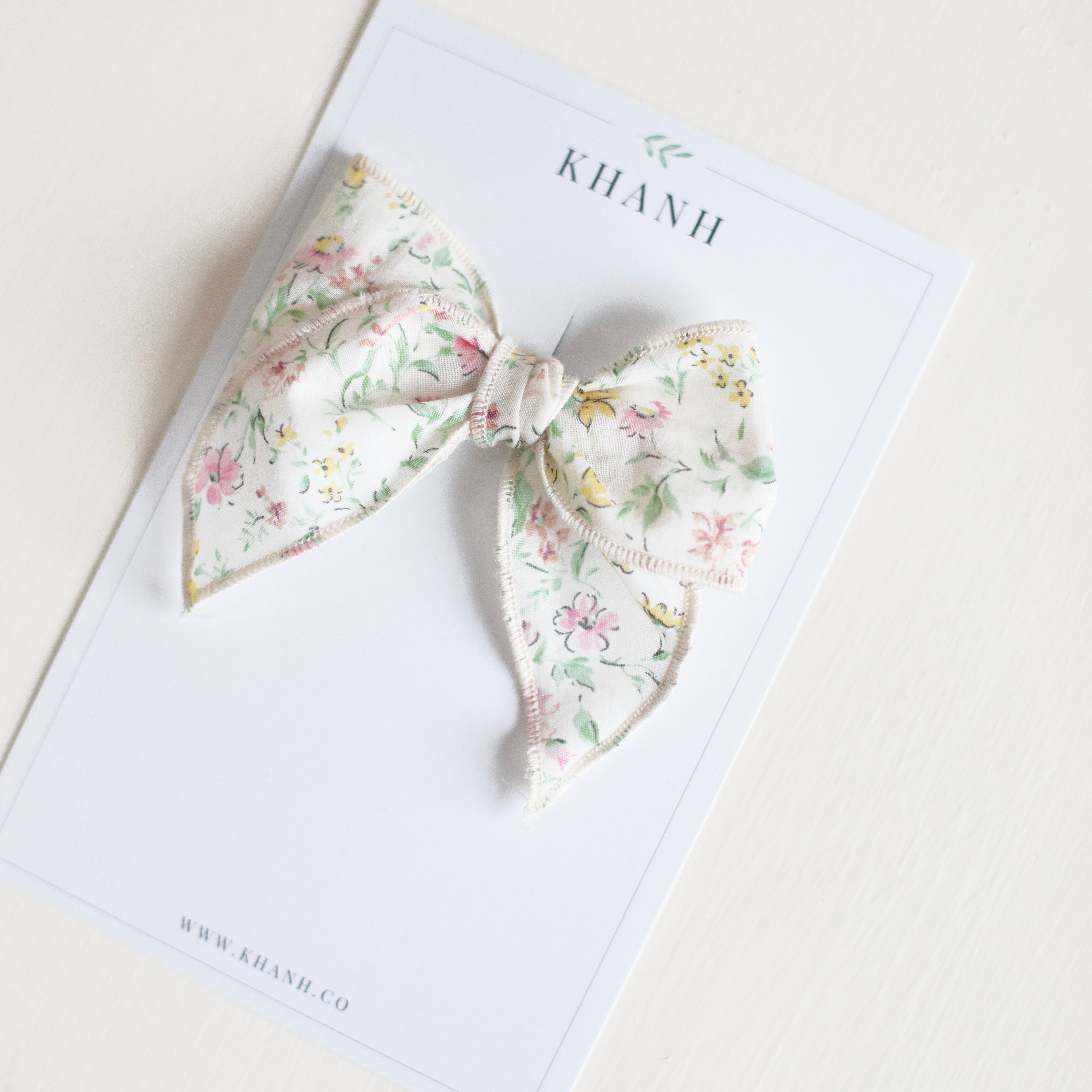 Meadow || Medium Whimsical Bow