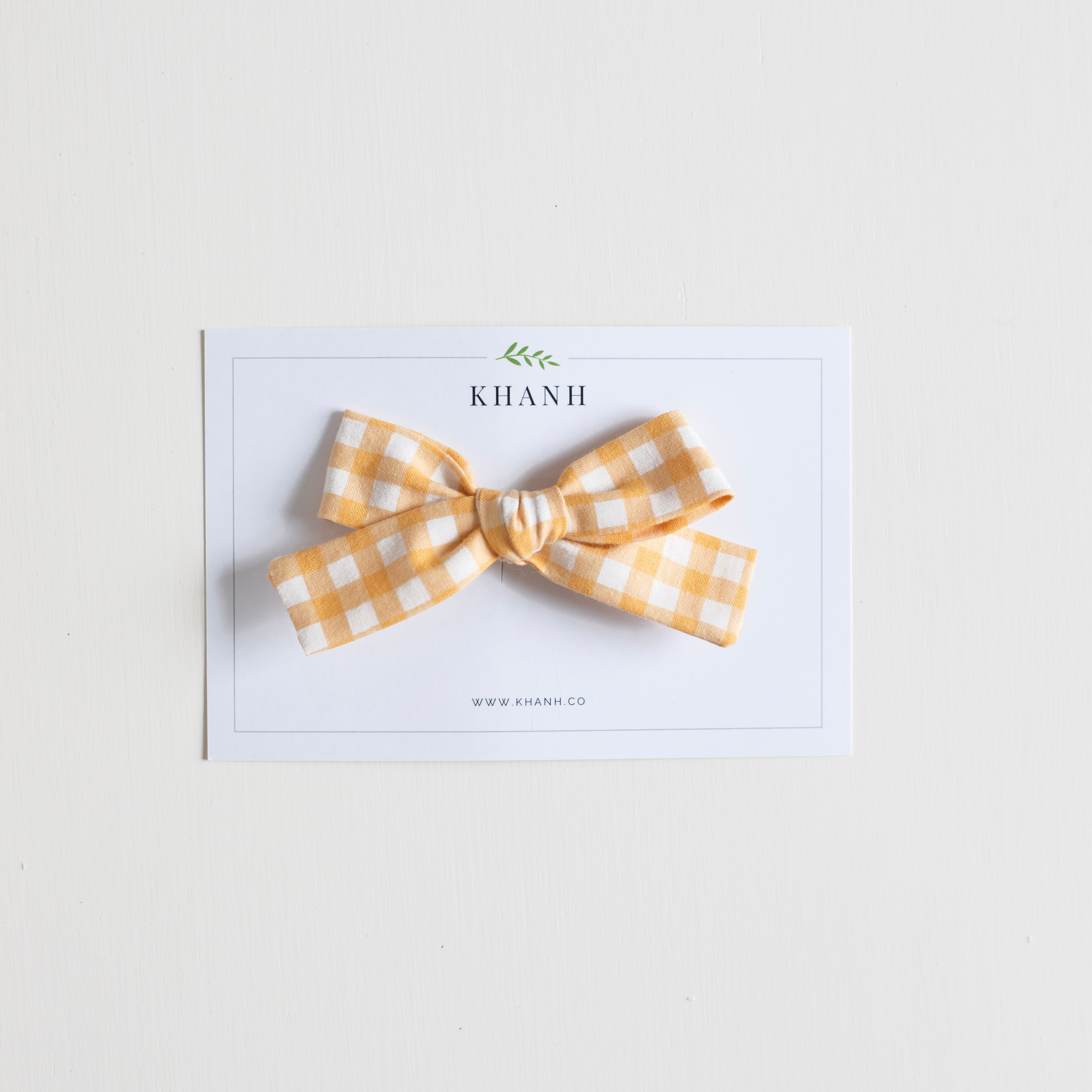 Minnie || Medium Hand Tied Bow