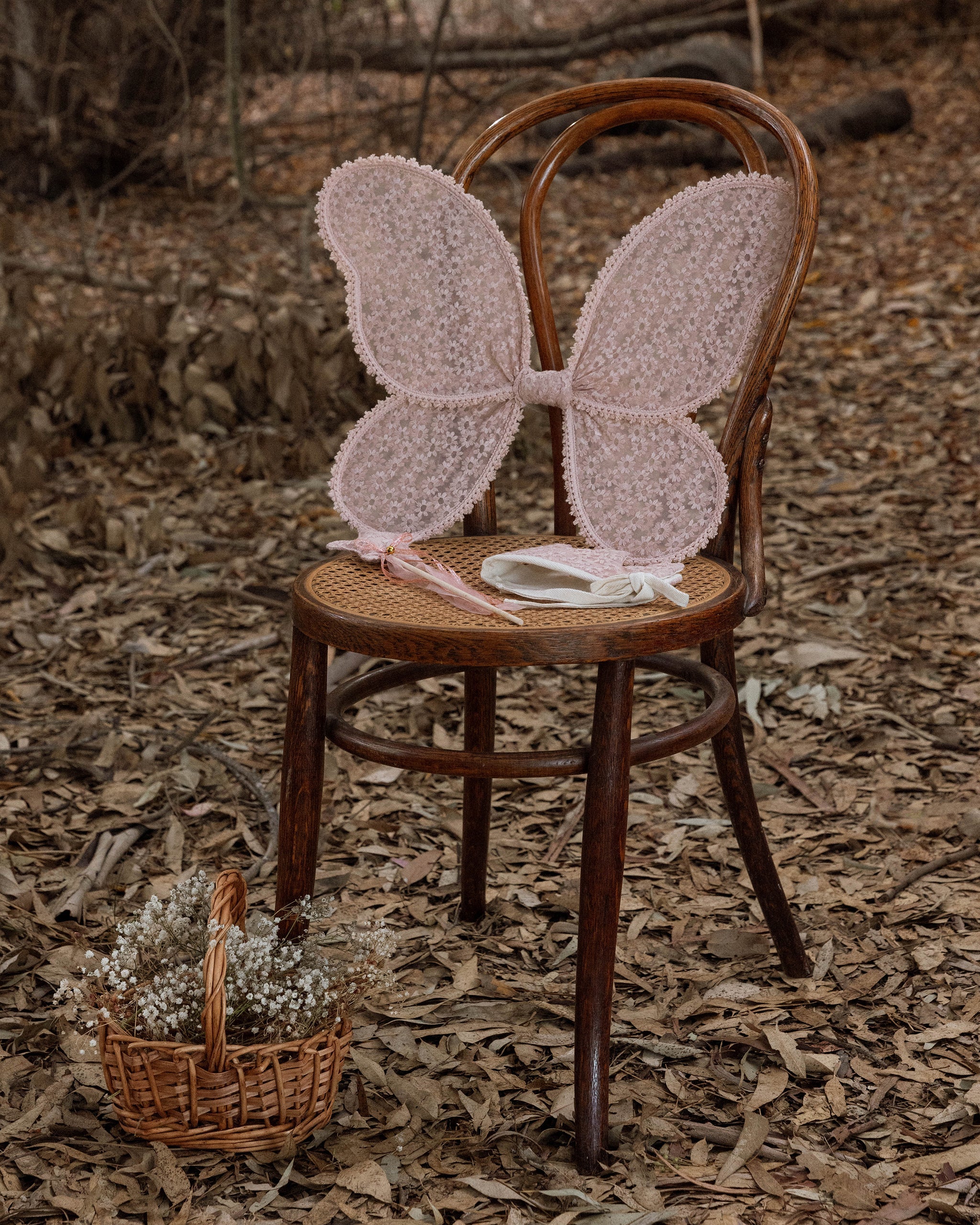 Wings || Rose Embroidered Daisy