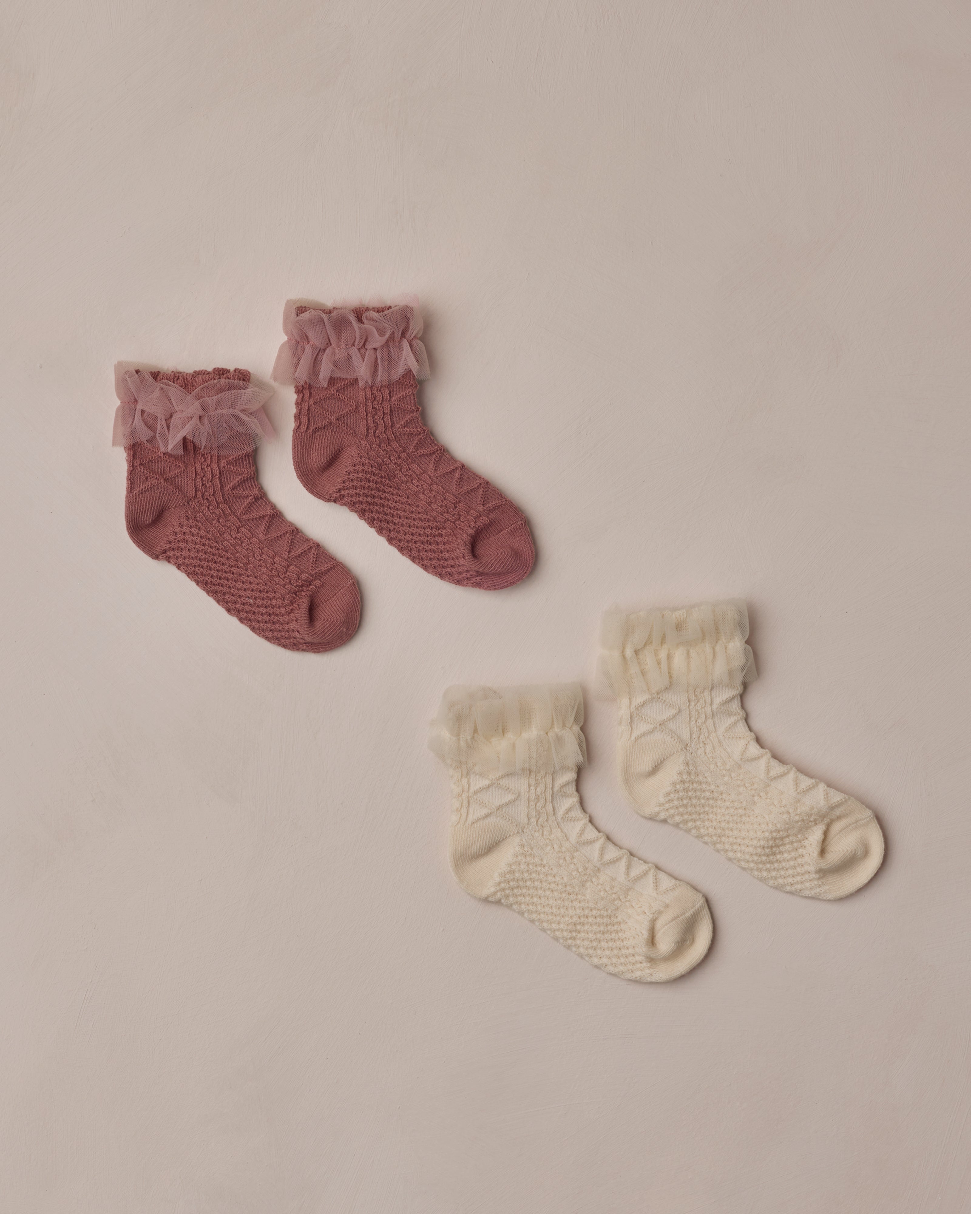 Ruffle Socks || Ivory, Rasberry - LAST 3/5Y & 6/9Y